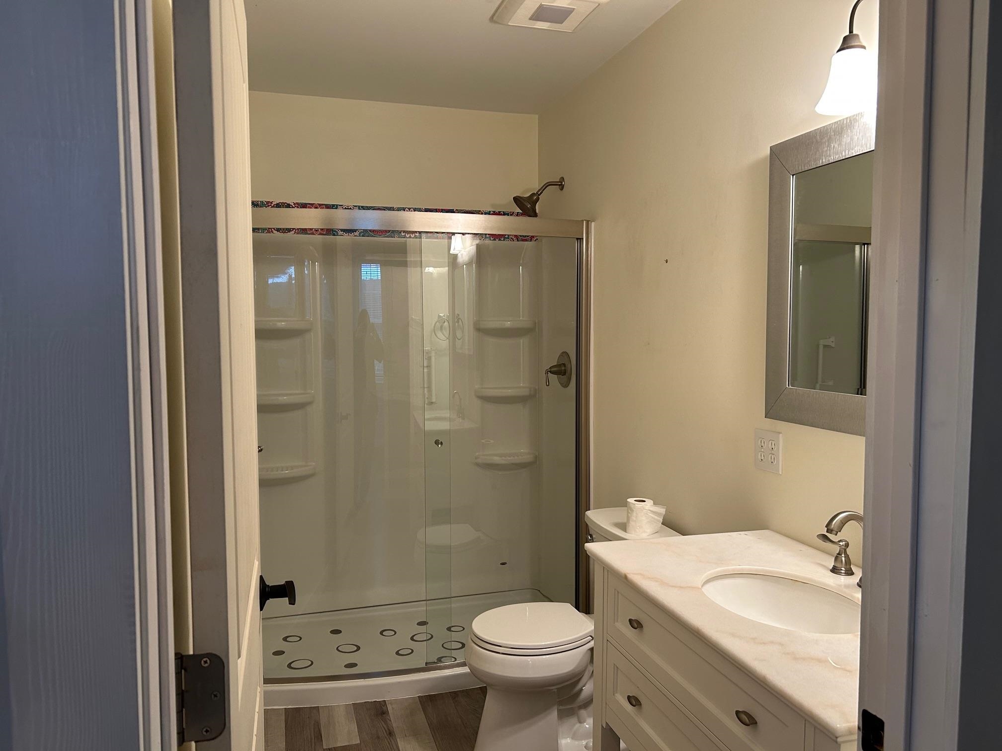 1st floor bath 23155320