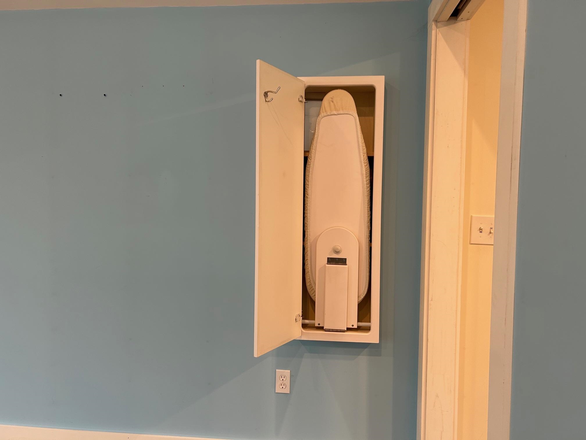 Primary BR- ironing board 23162998
