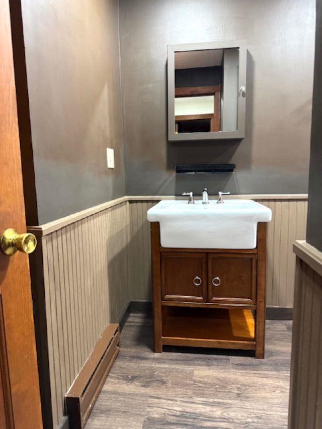 Upgraded new full bath