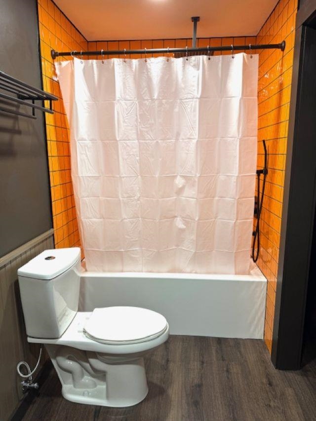 Upgraded new full bath