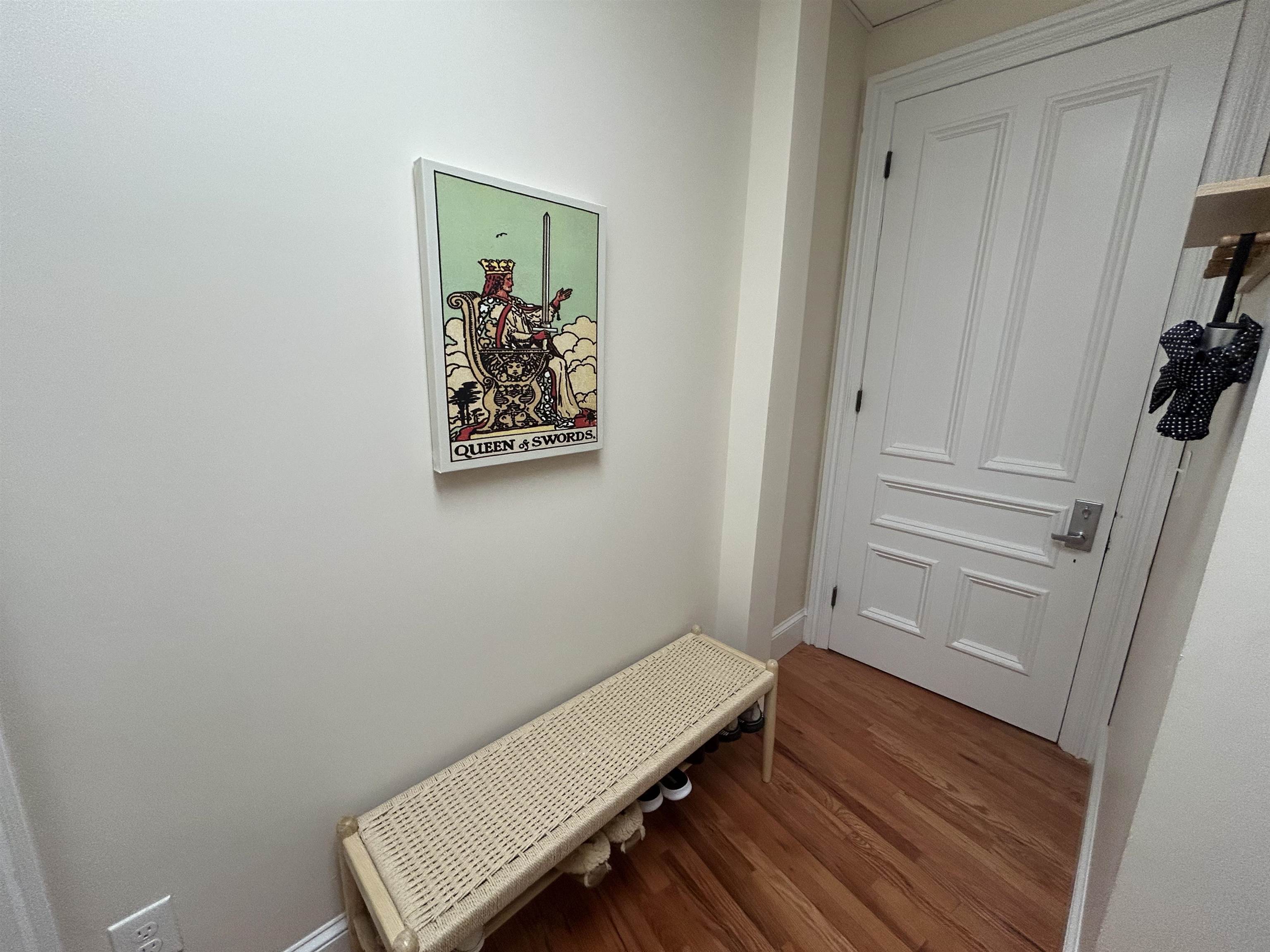 Photo 4 of 22
