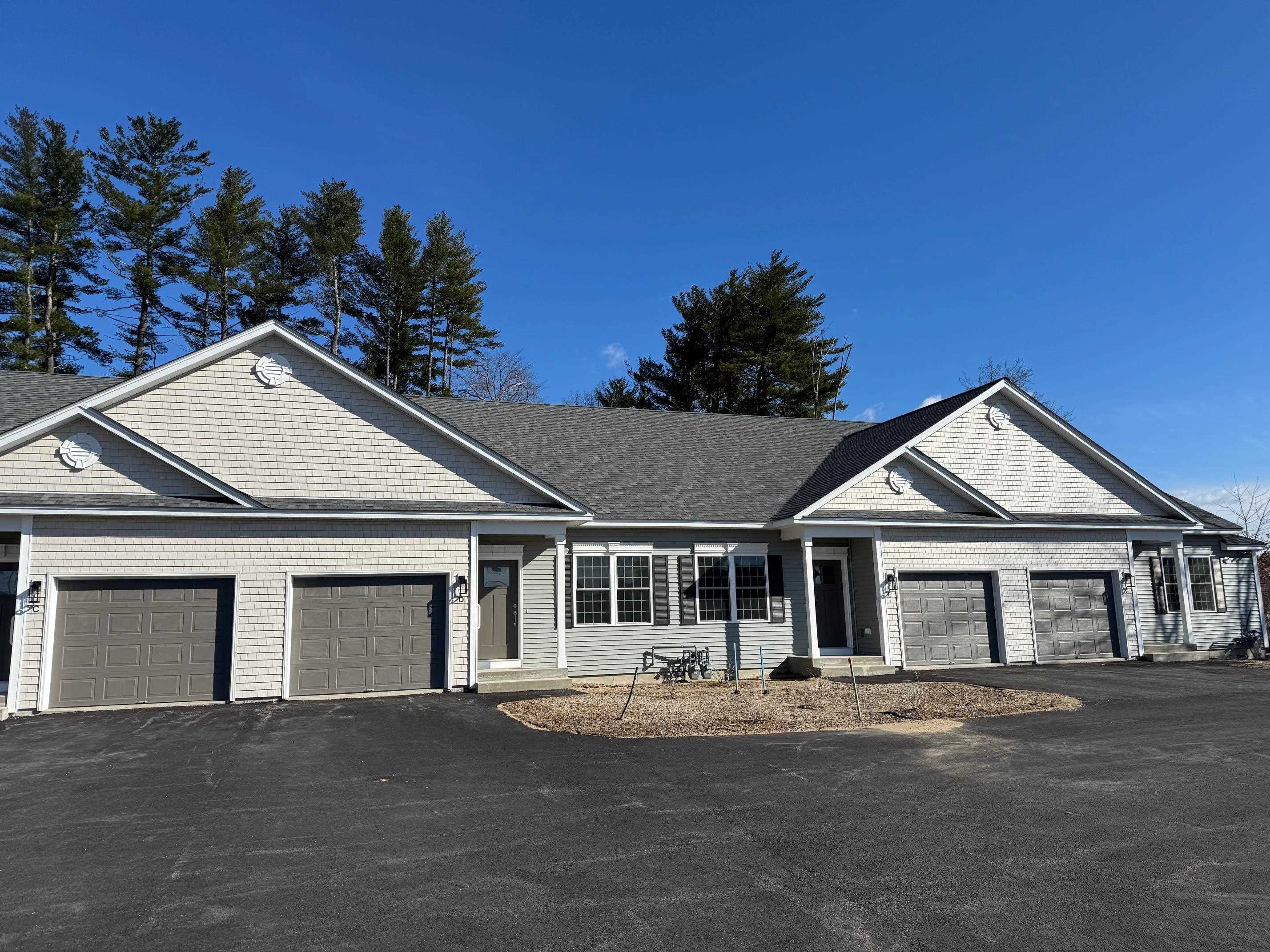 Photo of 7 Martins Ferry Road Hooksett NH 03106
