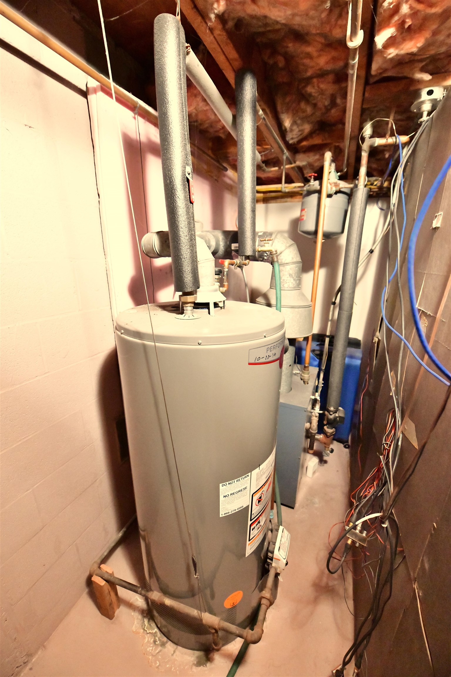 Efficient Natural Gas Heat & Hot Water 23190713