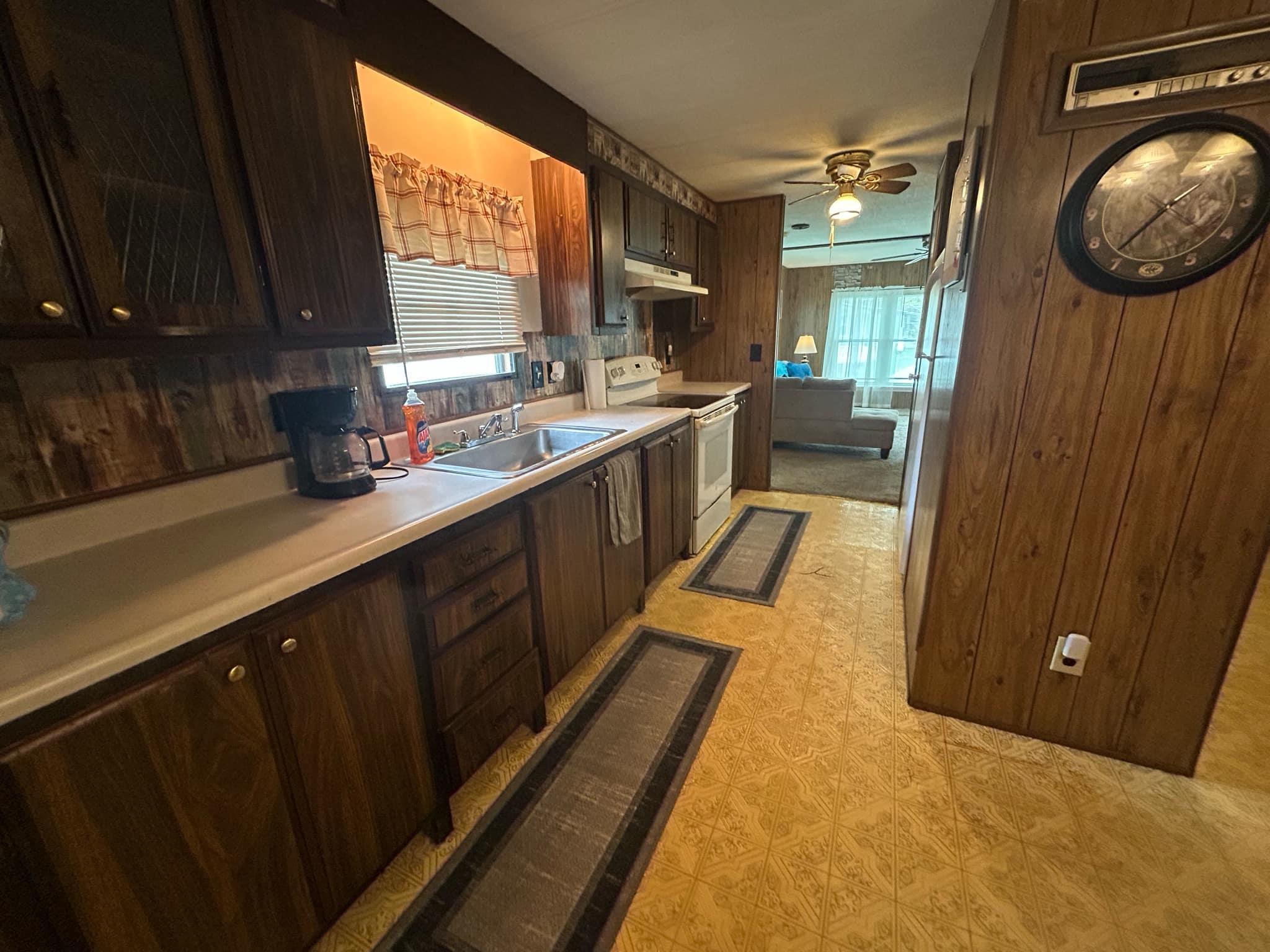 Kitchen 23167050