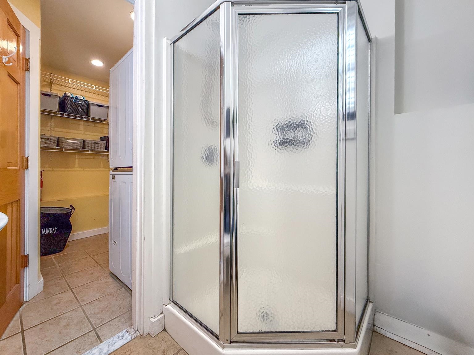 First Floor Laundry/Bath 23189283