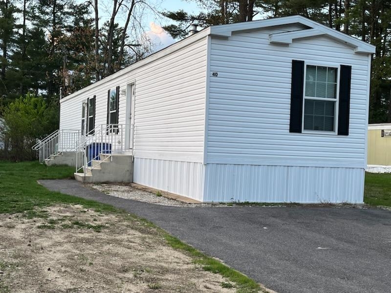 MLS 5040650: 40 Norwich Place, Londonderry NH