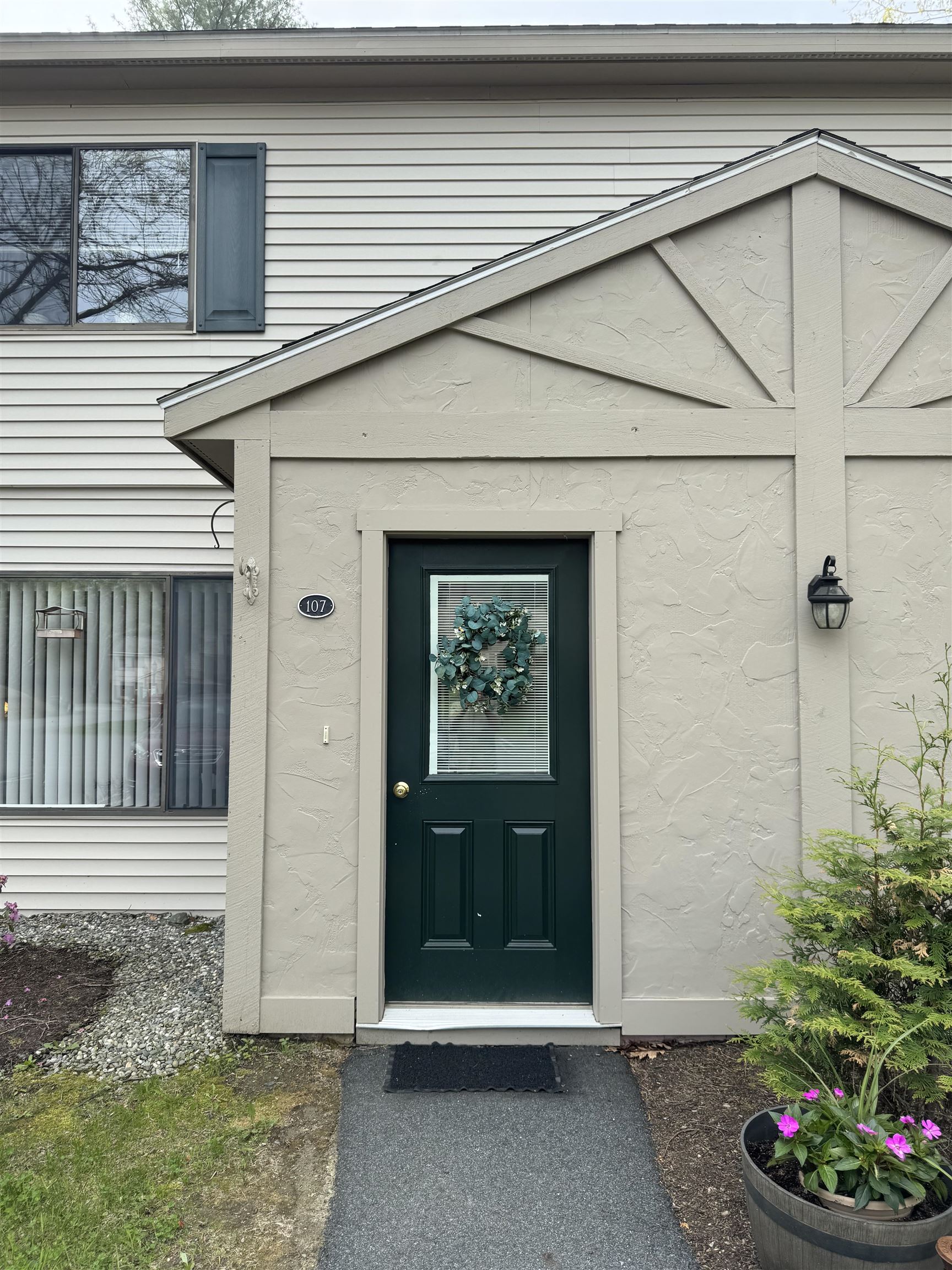 HARTFORD VT Condos for sale