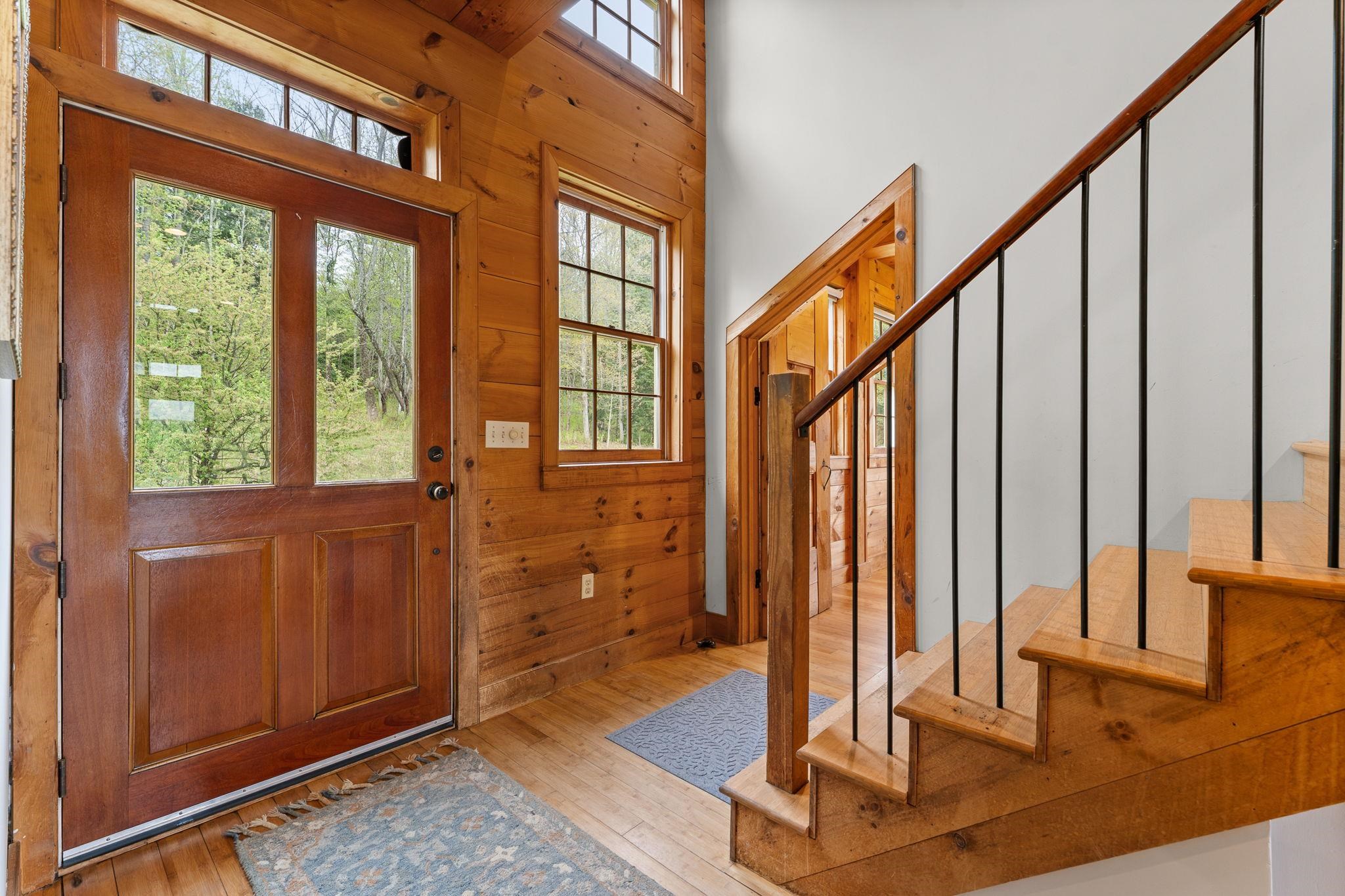 Formal Entrance & Office Entrance 23187924