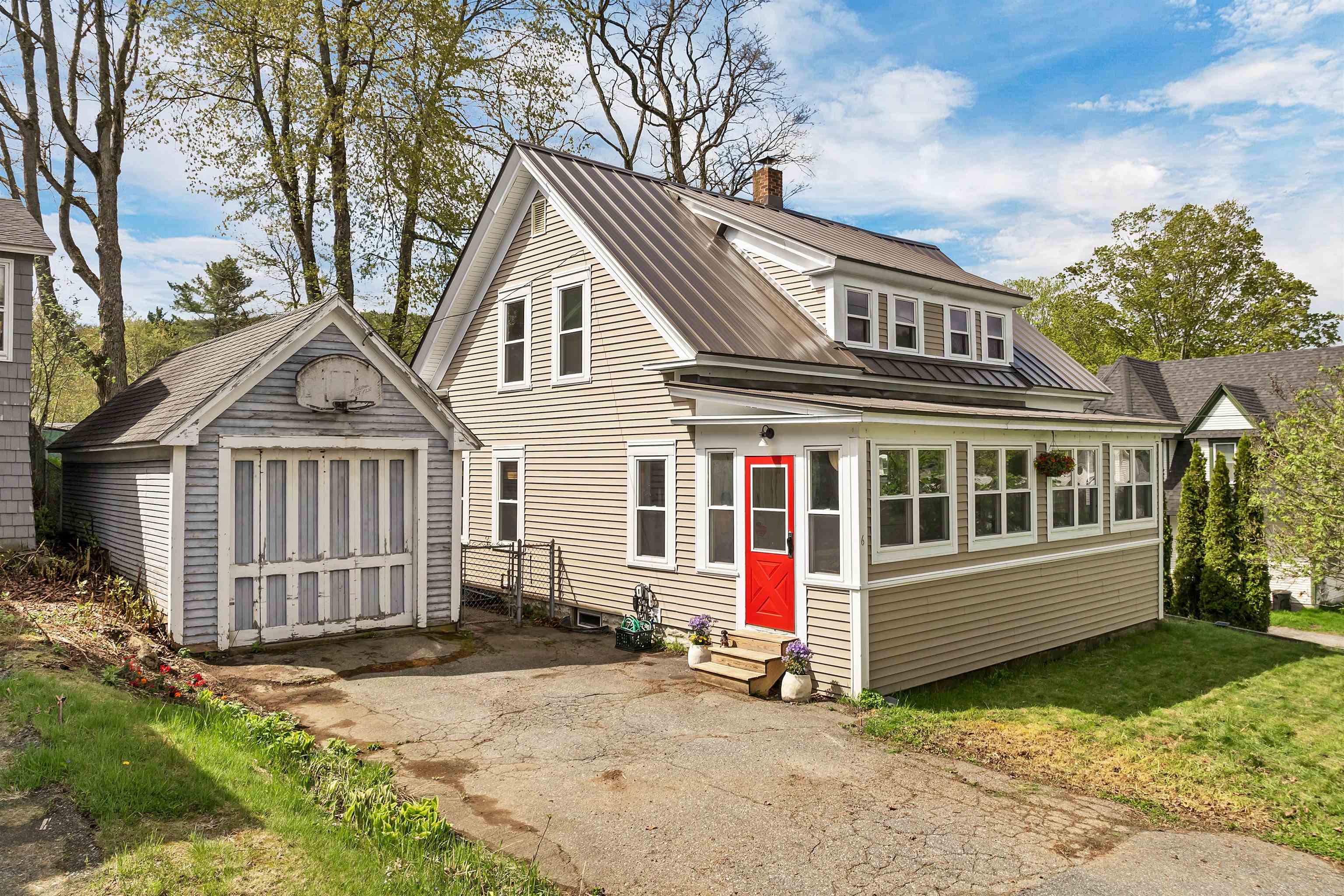 LEBANON NH Home for sale $$439,000 | $307 per sq.ft.