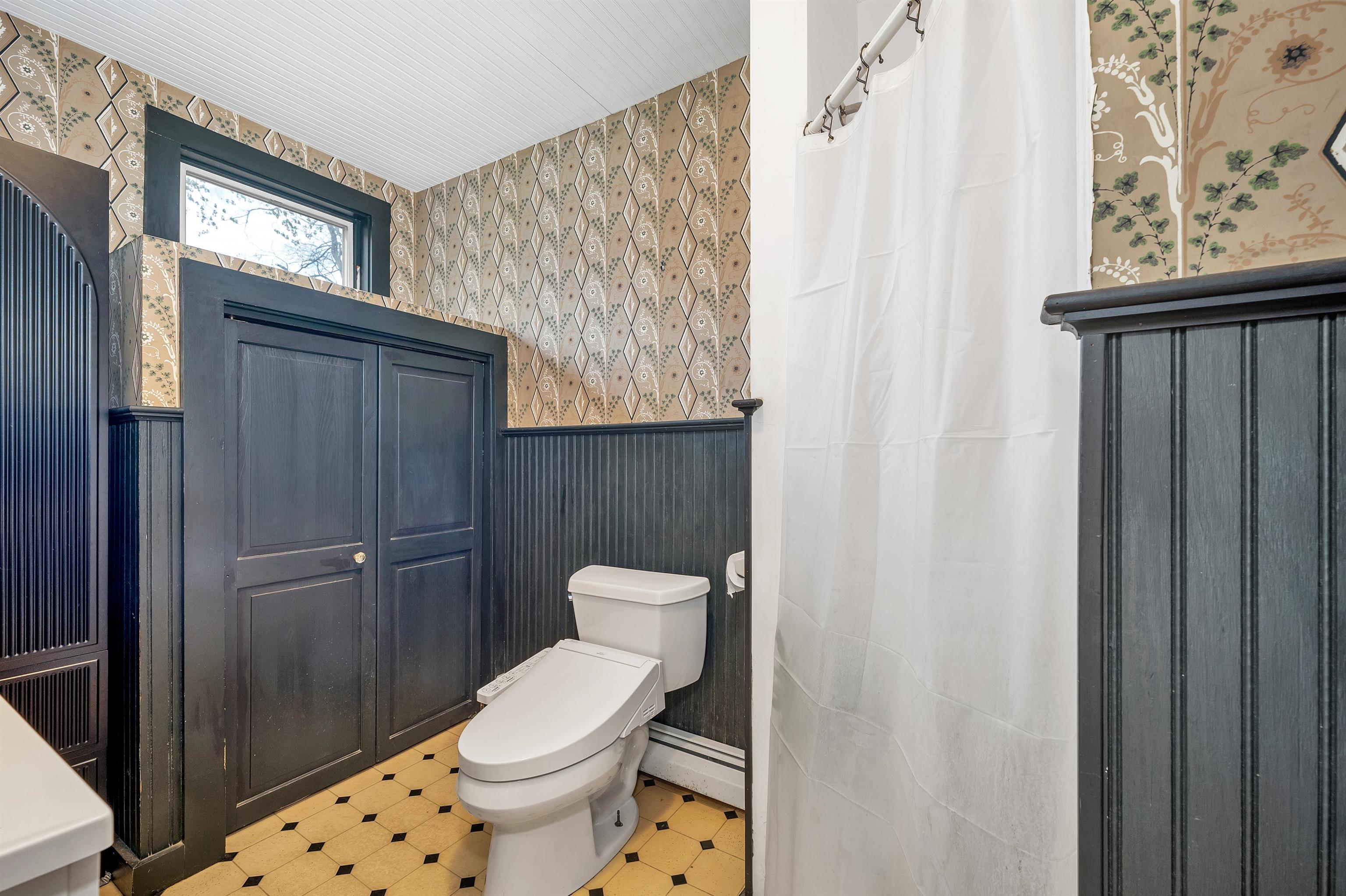 1st Floor 3/4 Bath 23169307