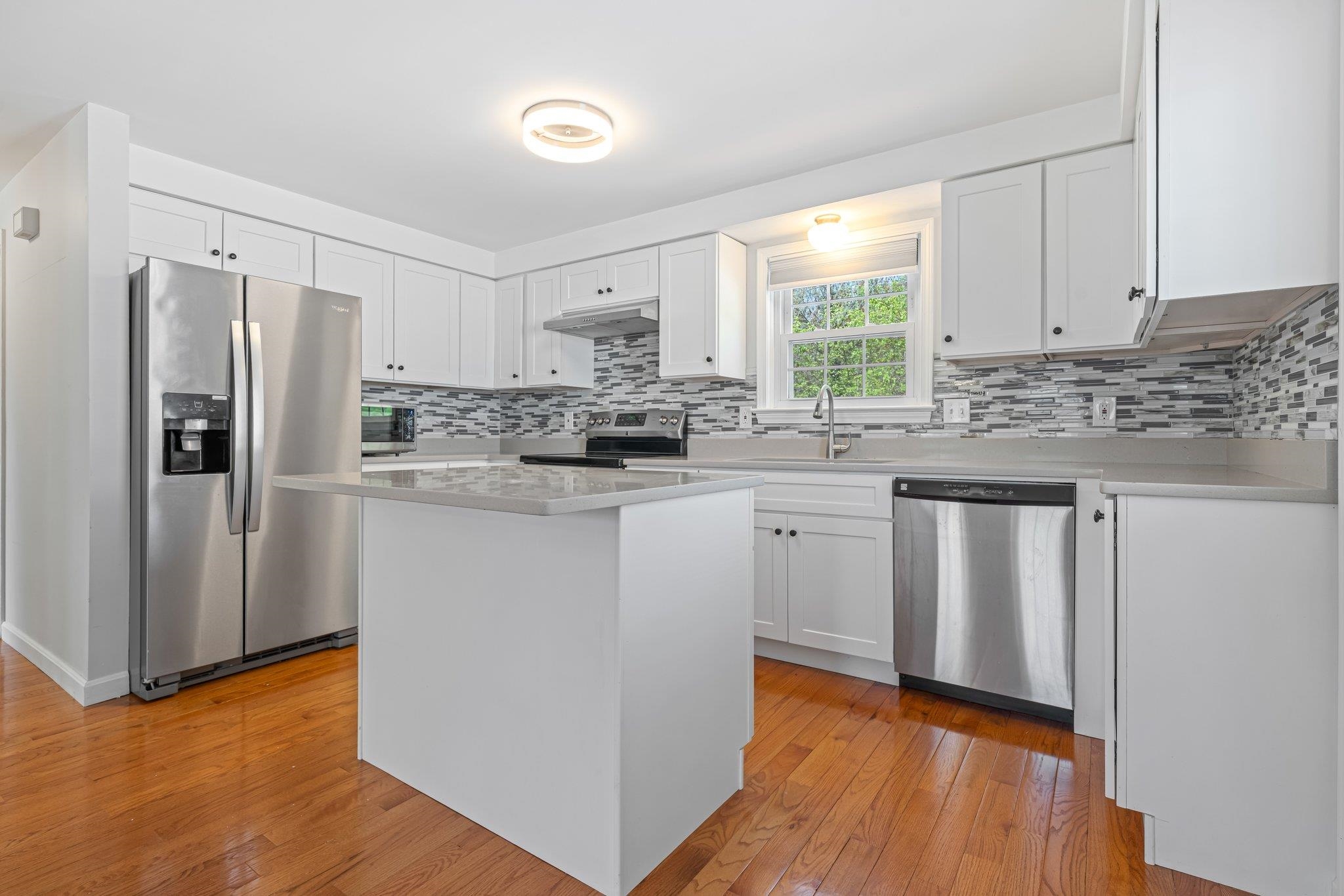 Beautiful granite and stainless kitchen 23195155