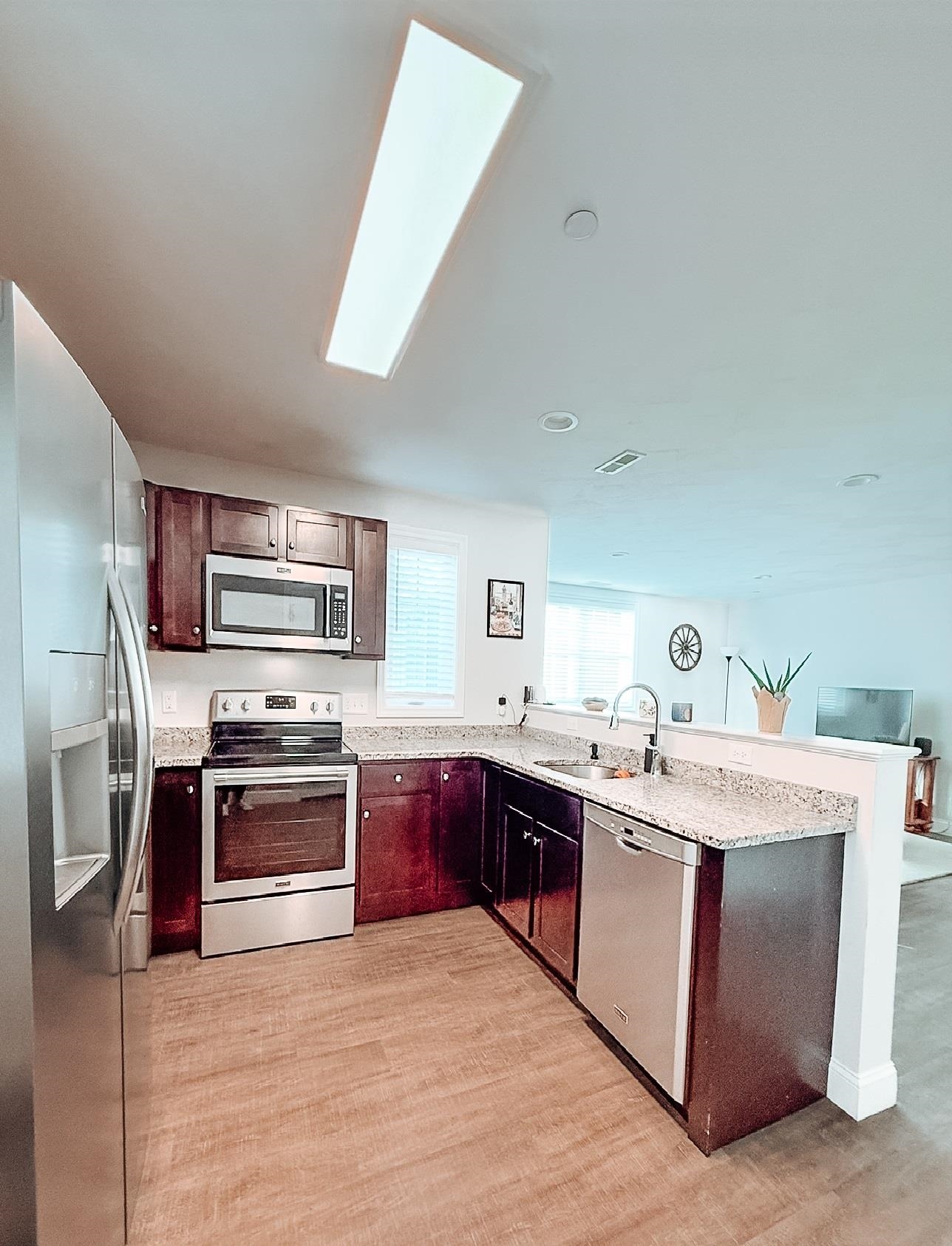 MLS 5040996: 29 Bennett Street, Nashua NH