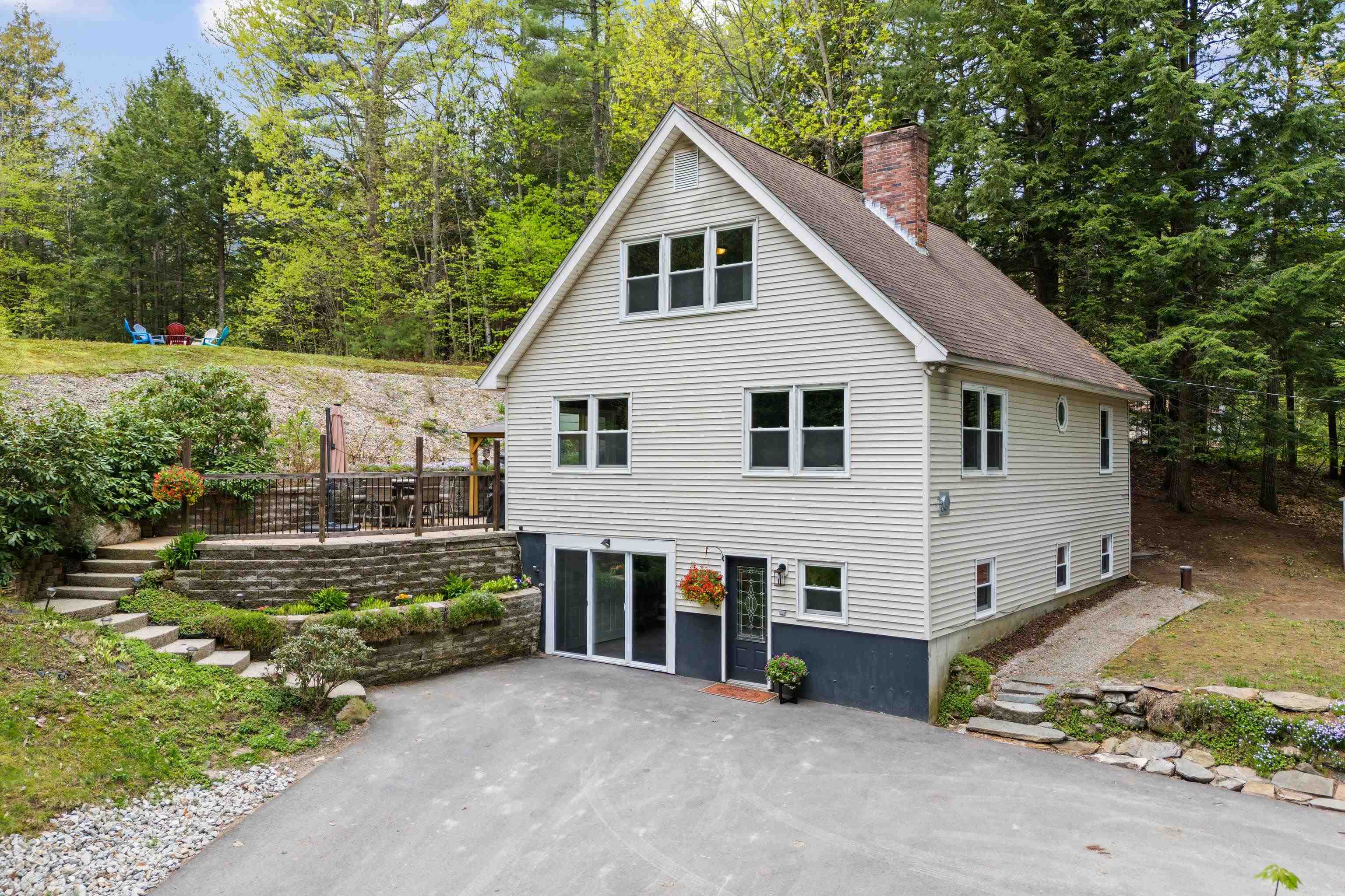 Weare NH Home for sale $599,900 $250 per sq.ft.