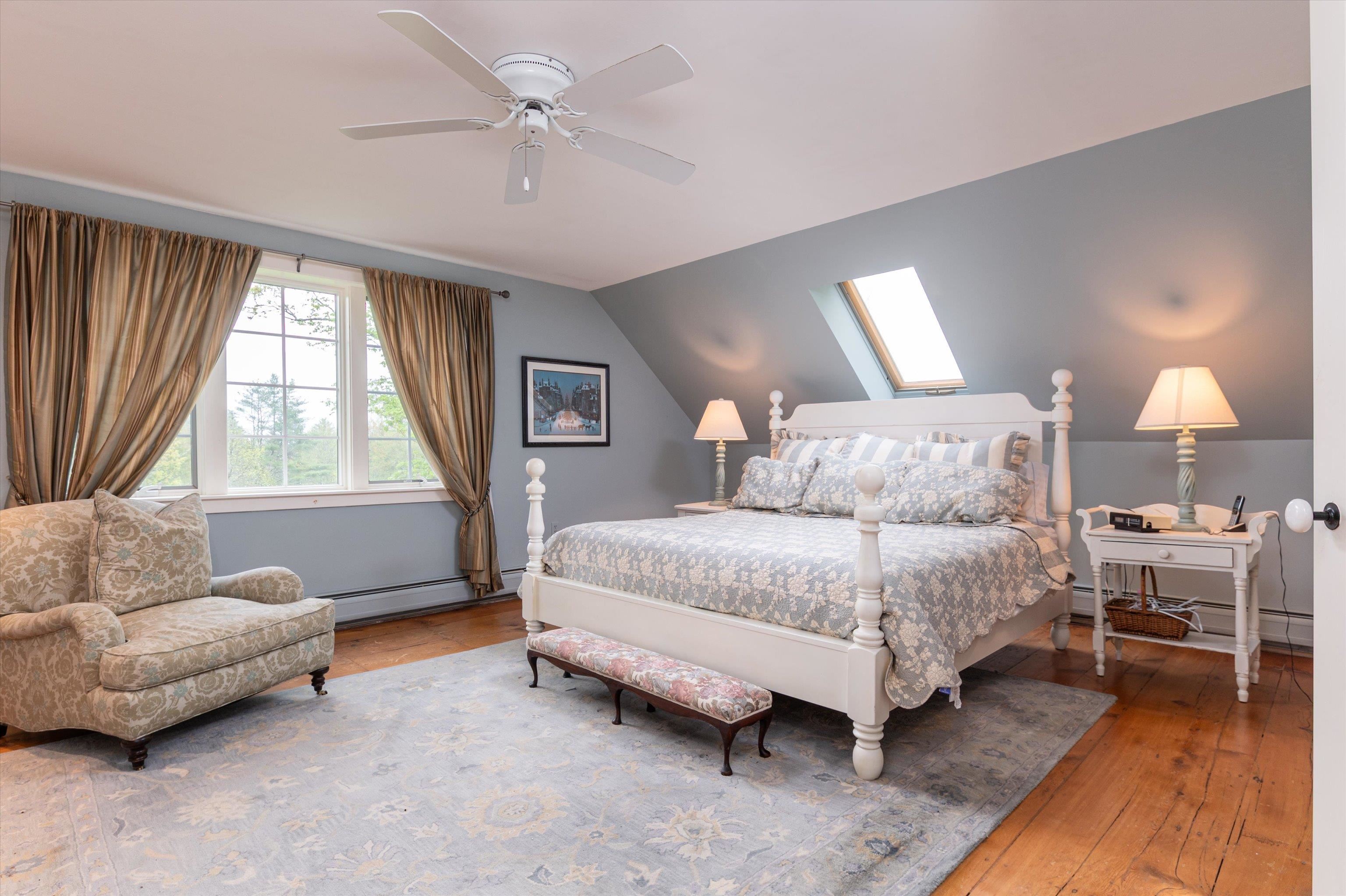 Primary bedroom 23176841