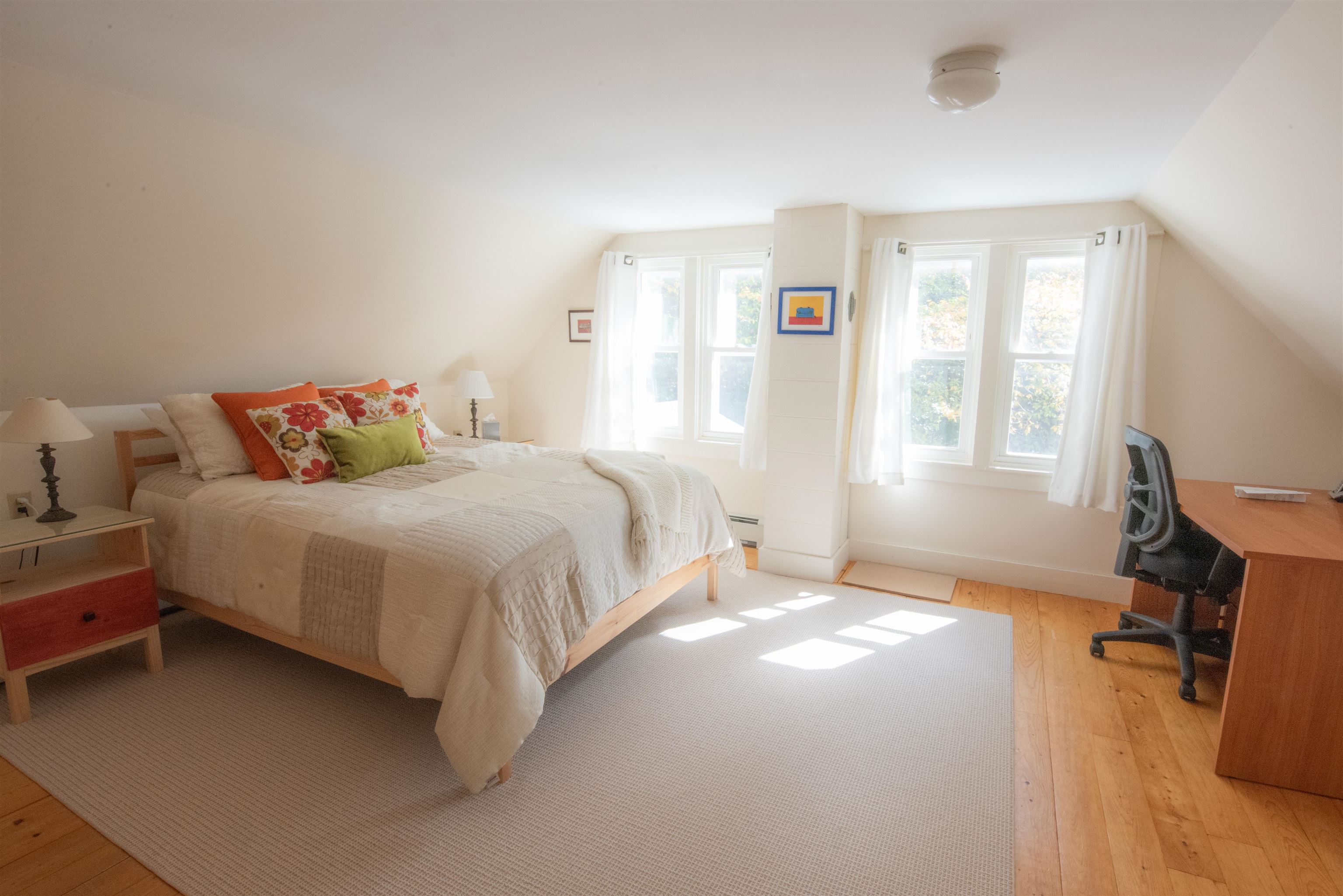 Upstairs guest room. A lovely spot! 23218441