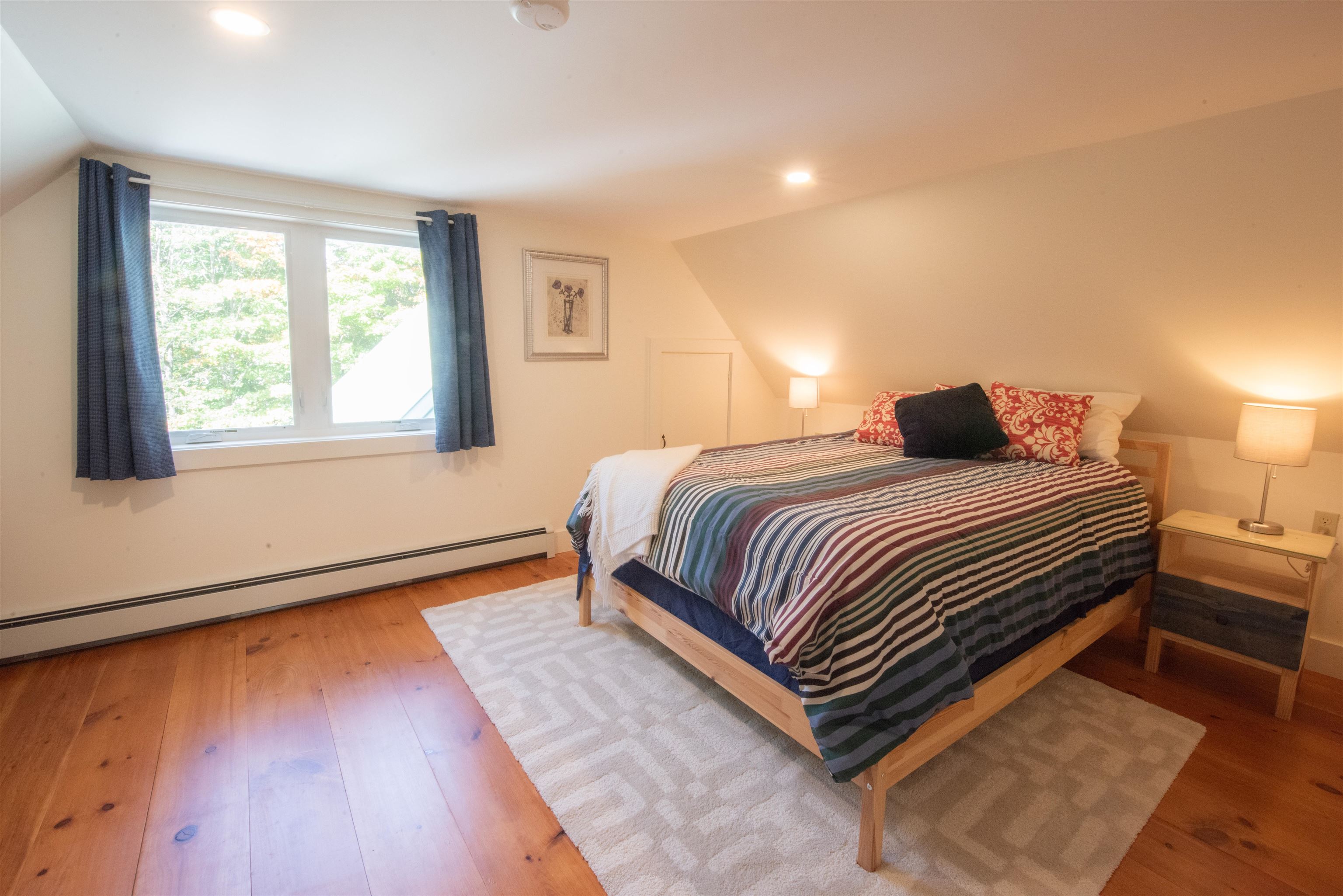 Second guest room 23218443