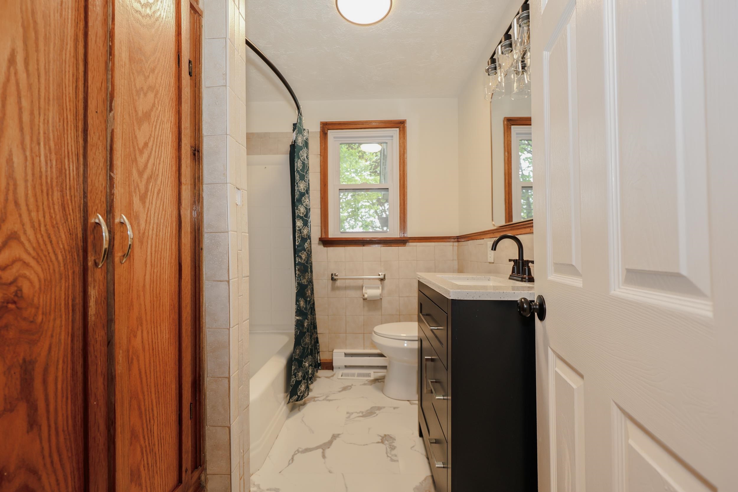 main bath 23222985