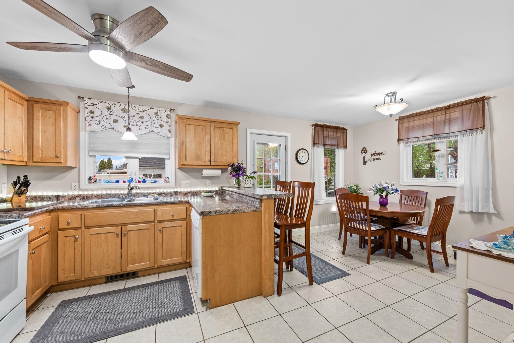 Photo of 33 W Elmhurst Avenue Manchester NH 03103