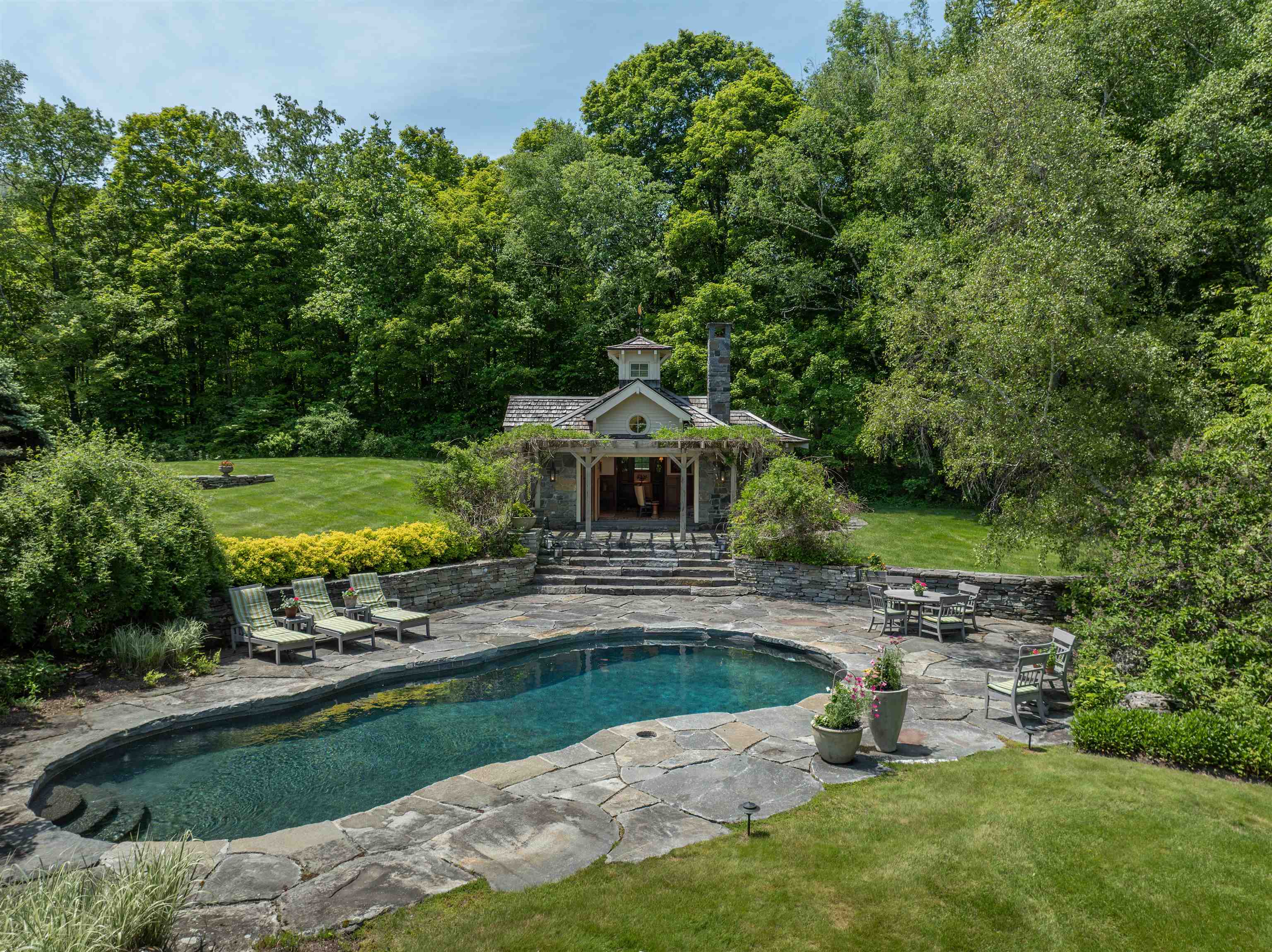 pool house
