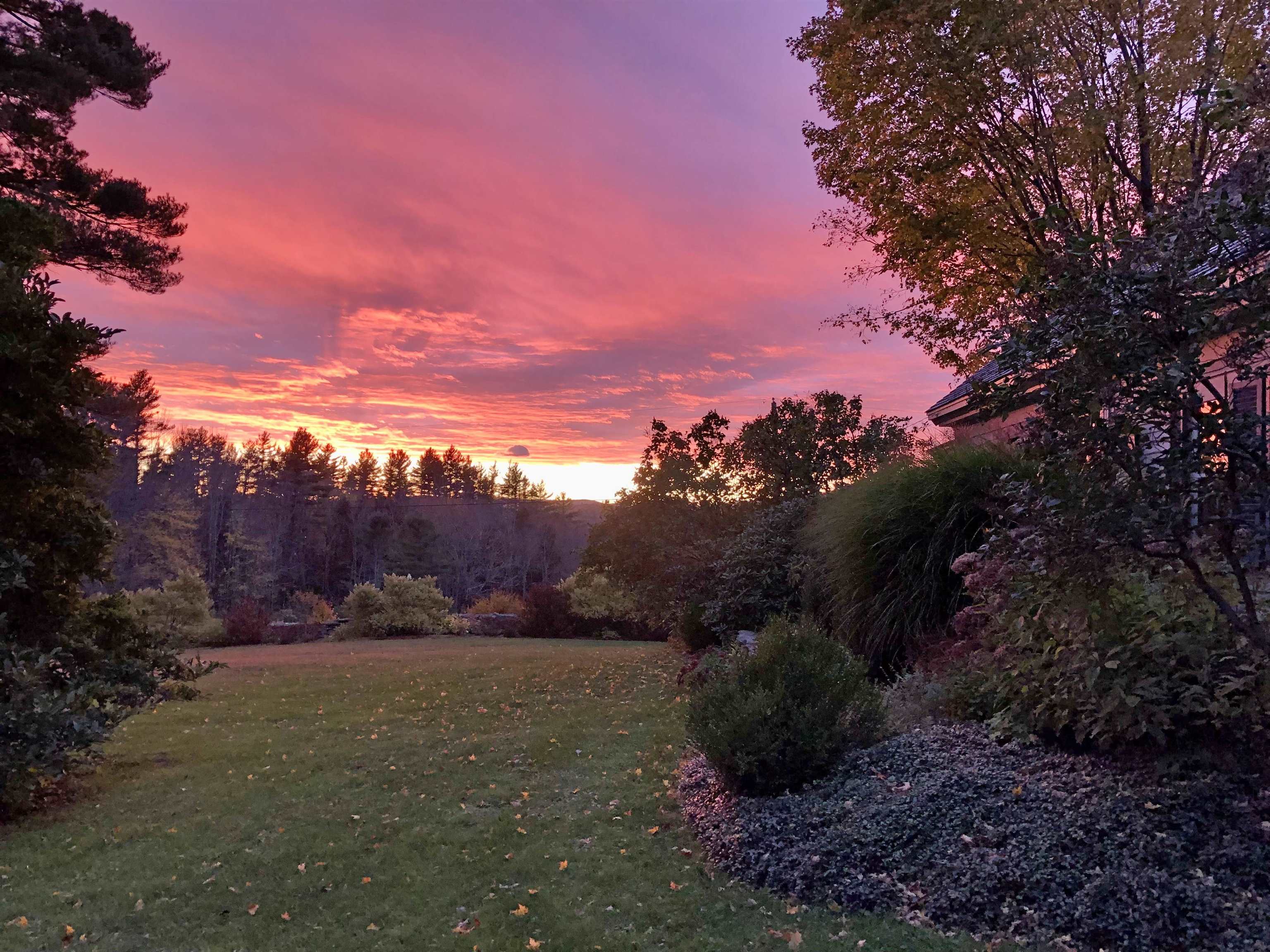 Western Views = Spectacular Sunsets!