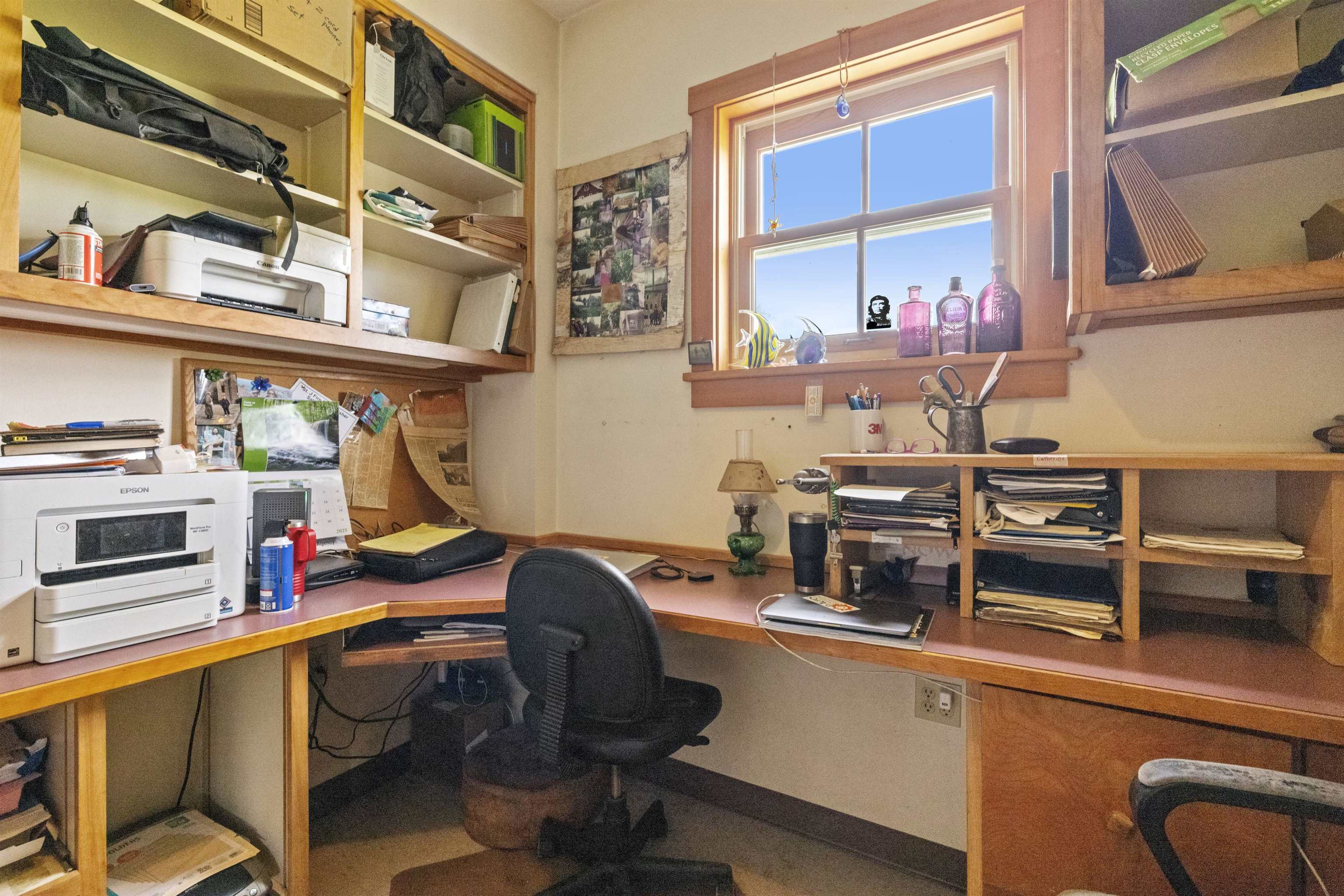 Office (1st Floor)