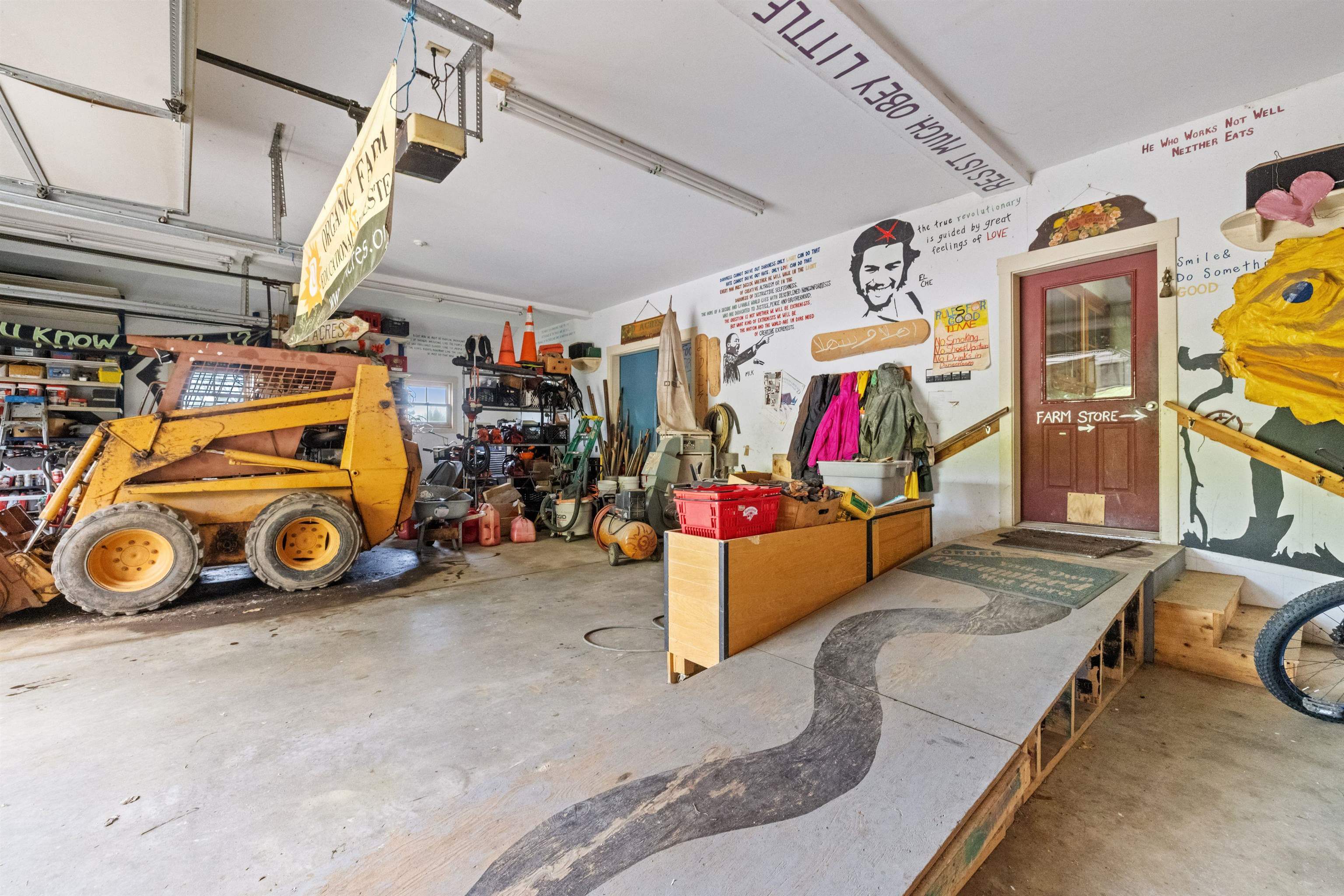 Attached Garage