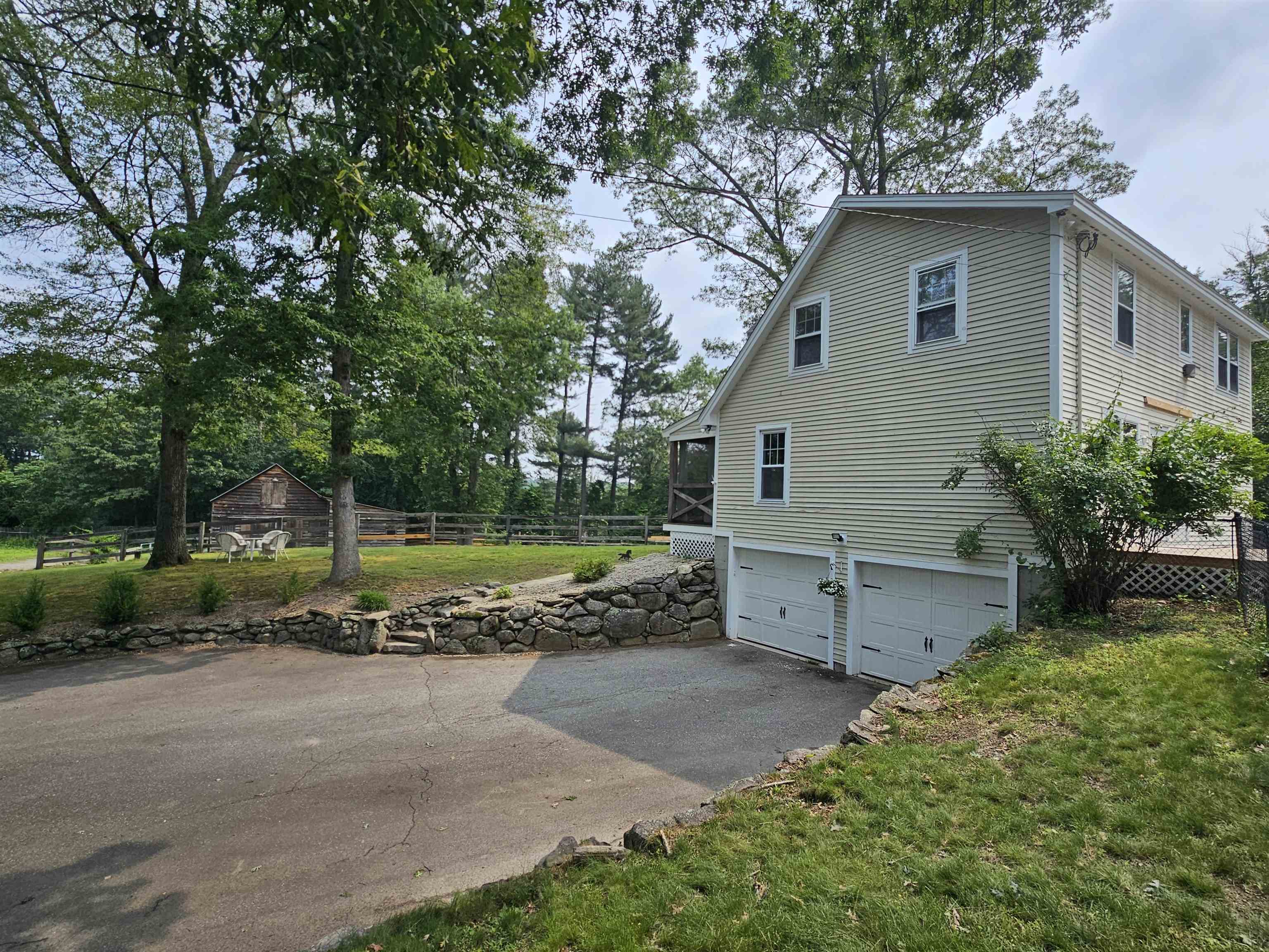 Photo 29 of 59