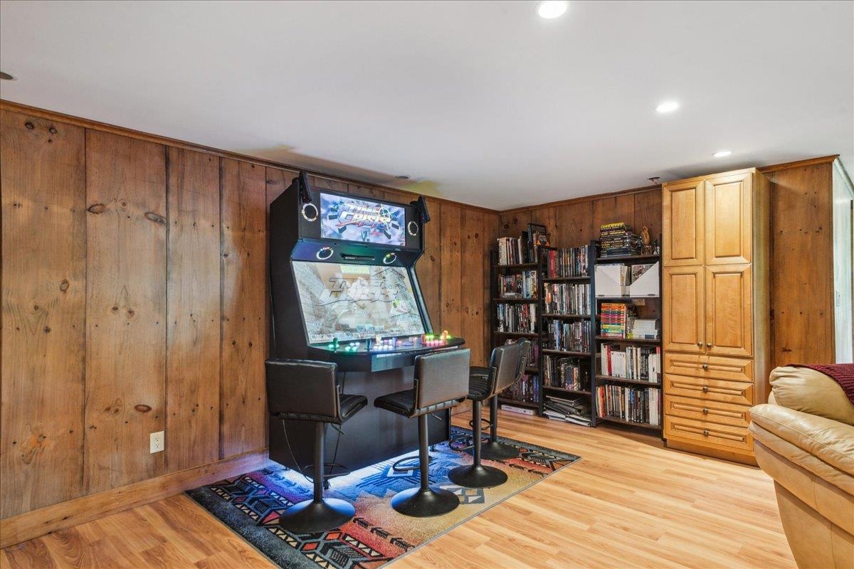 Basement Arcade