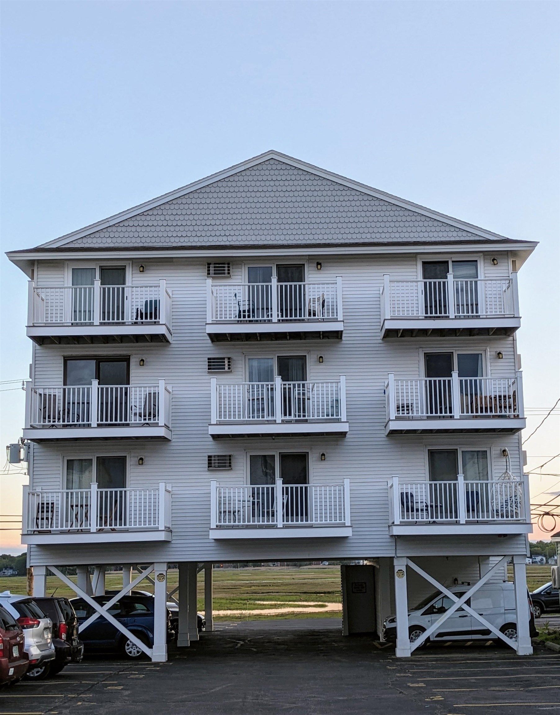 MLS 5045198: 415 Ocean Boulevard-Unit 1D, Hampton NH