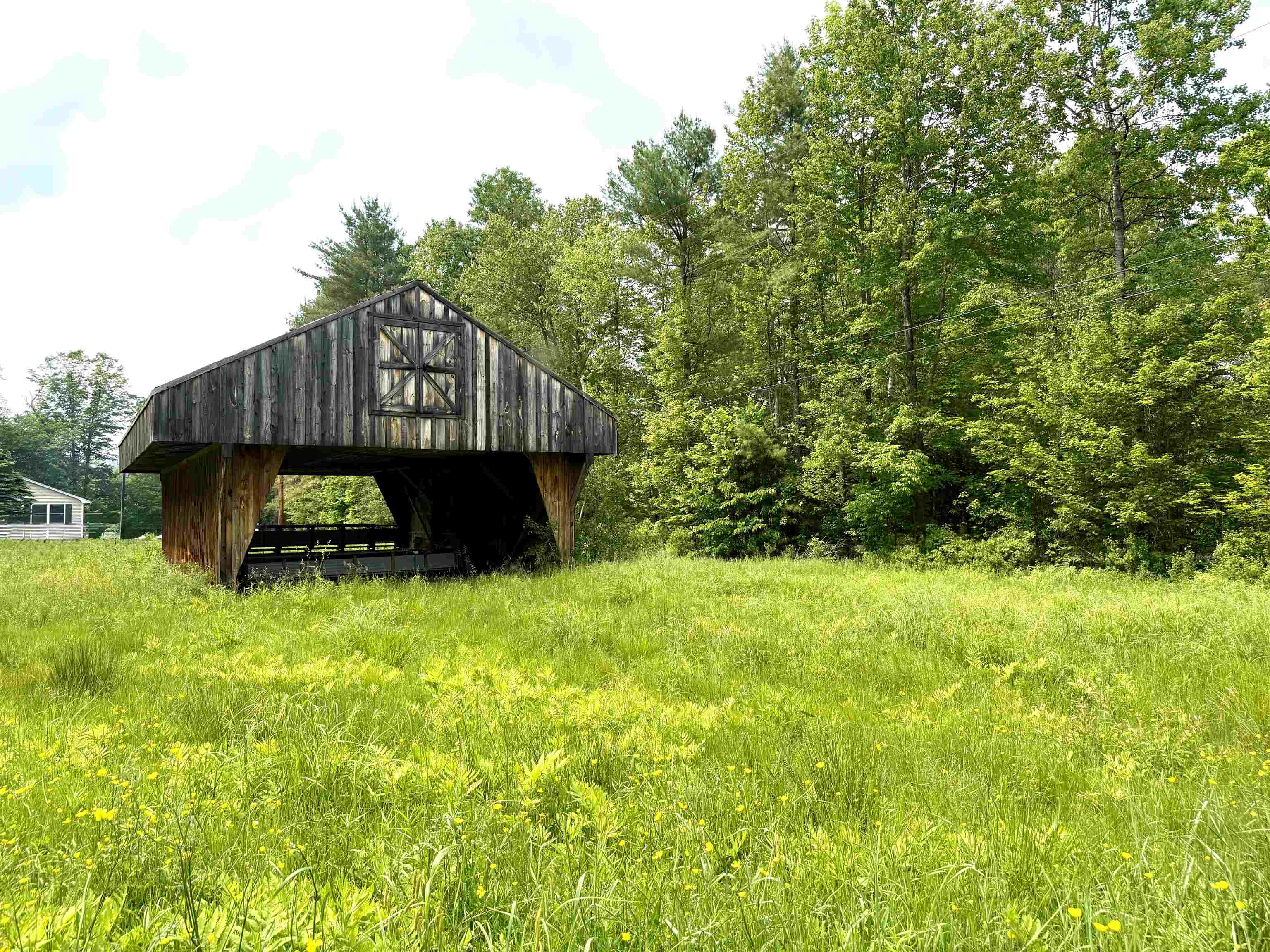 Complete for storage, workshop or accessory dwelling.