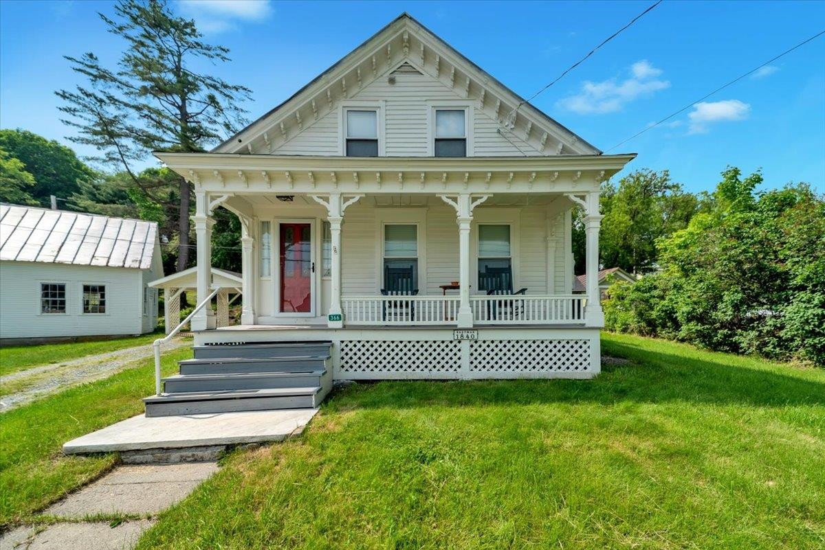 Bradford VT Home for sale $374,900 $182 per sq.ft.