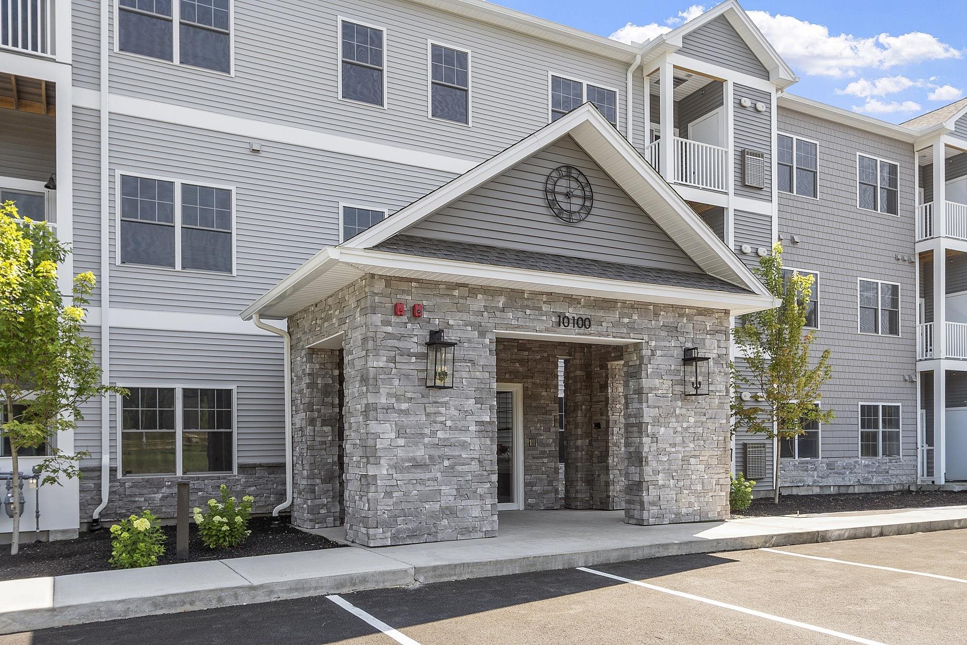 MANCHESTER NH Condos for sale