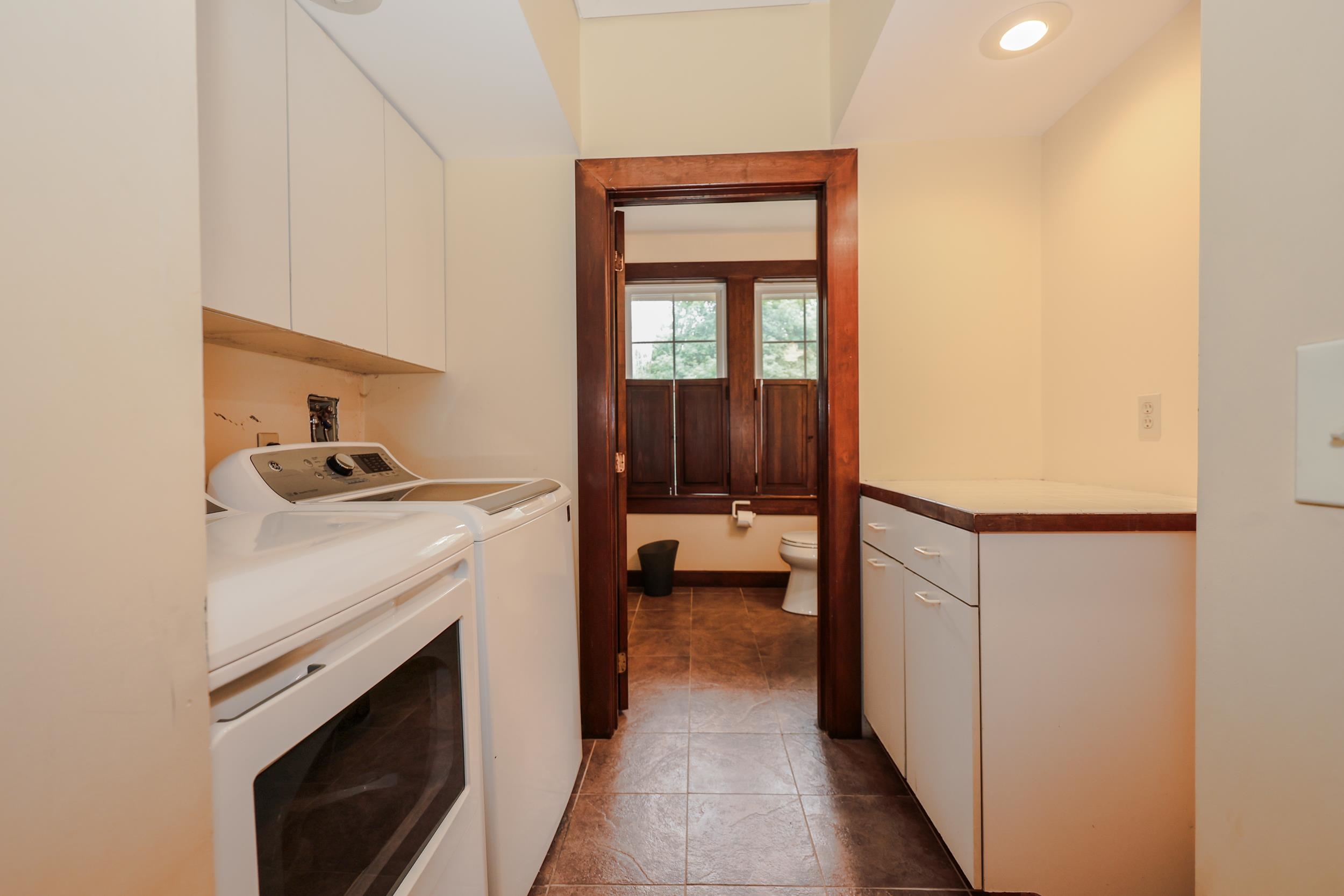 2nd floor laundry