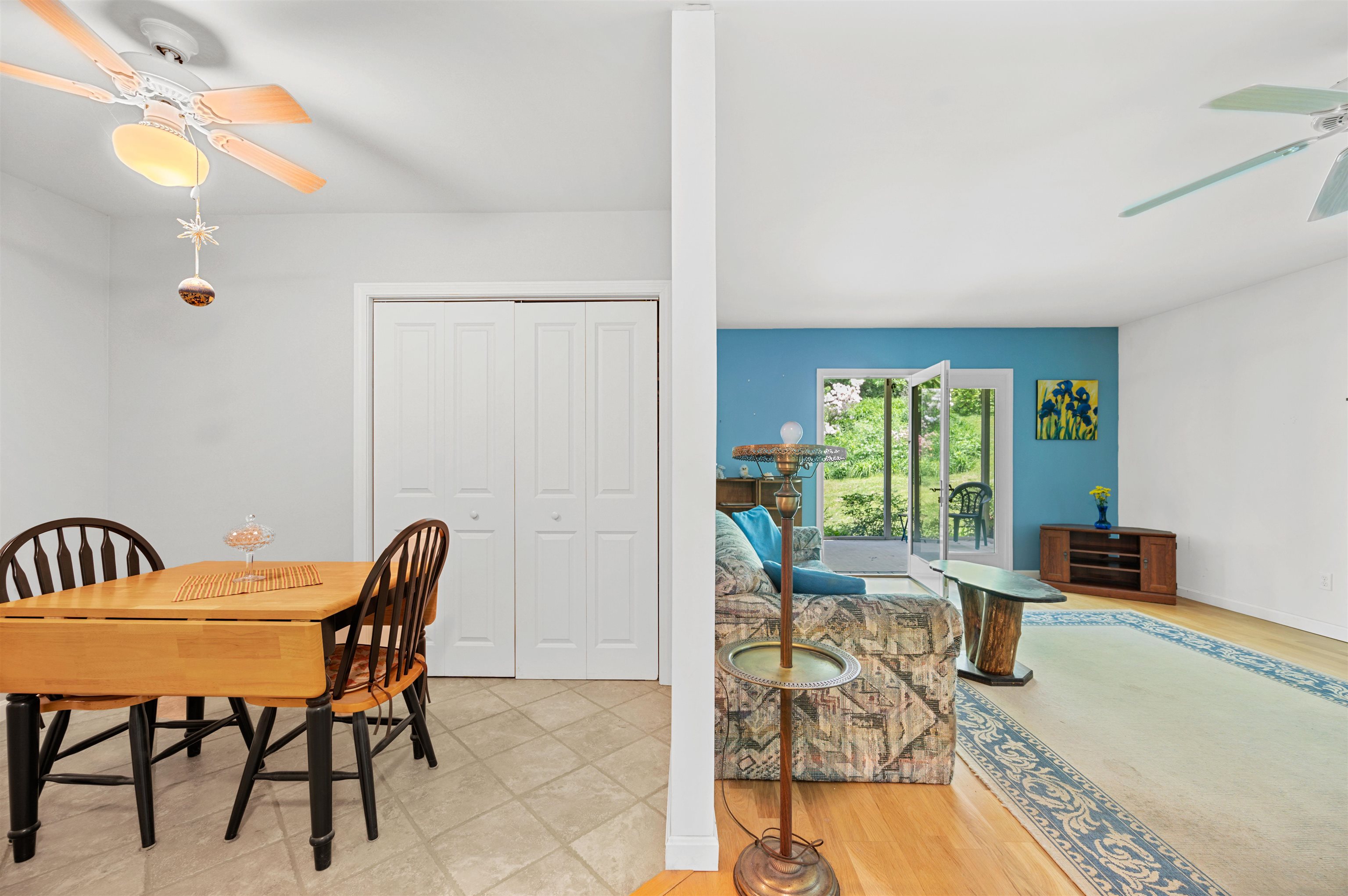 apartment dining
