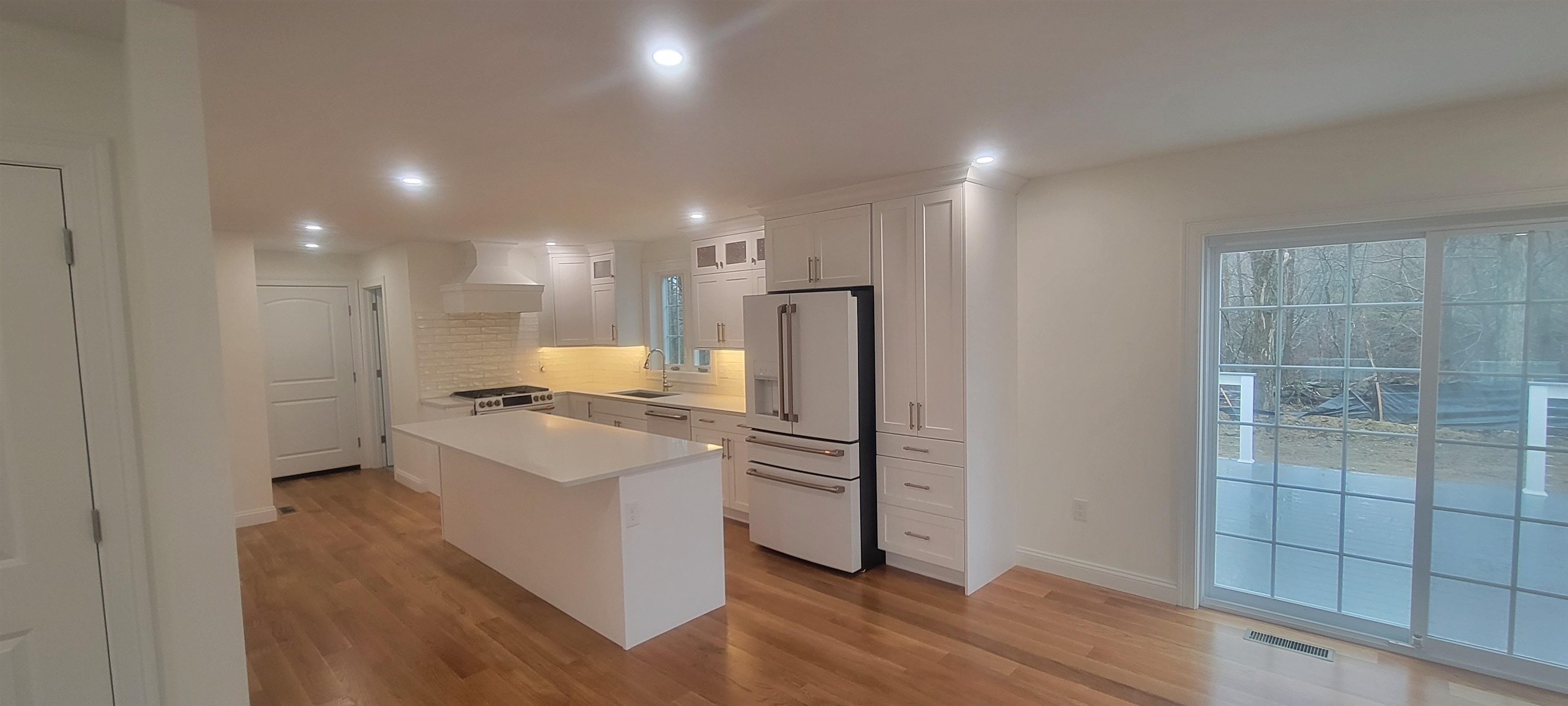 Photo of 31 Blaisdell Court Raymond NH 03077