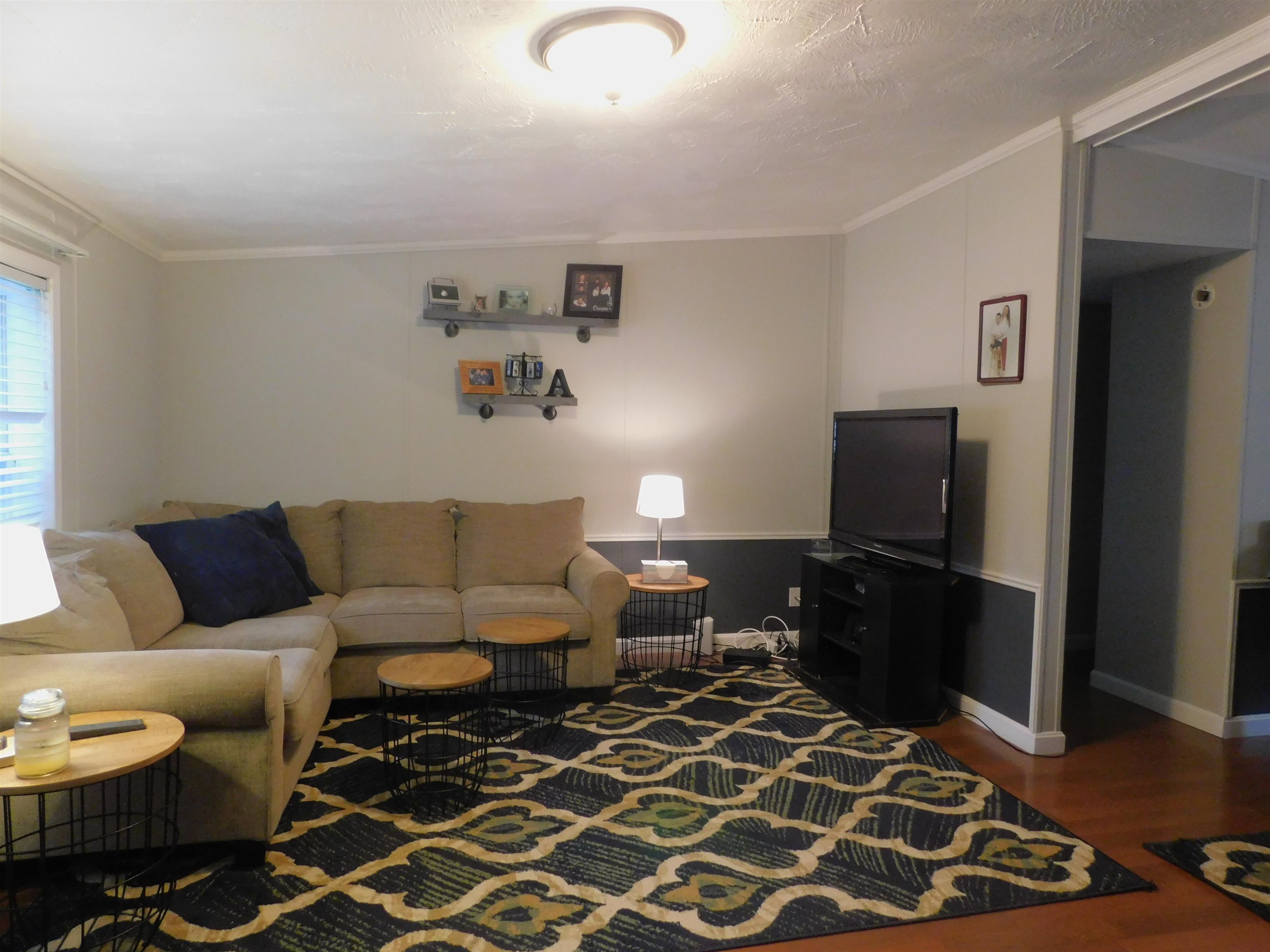 Photo 13 of 25
