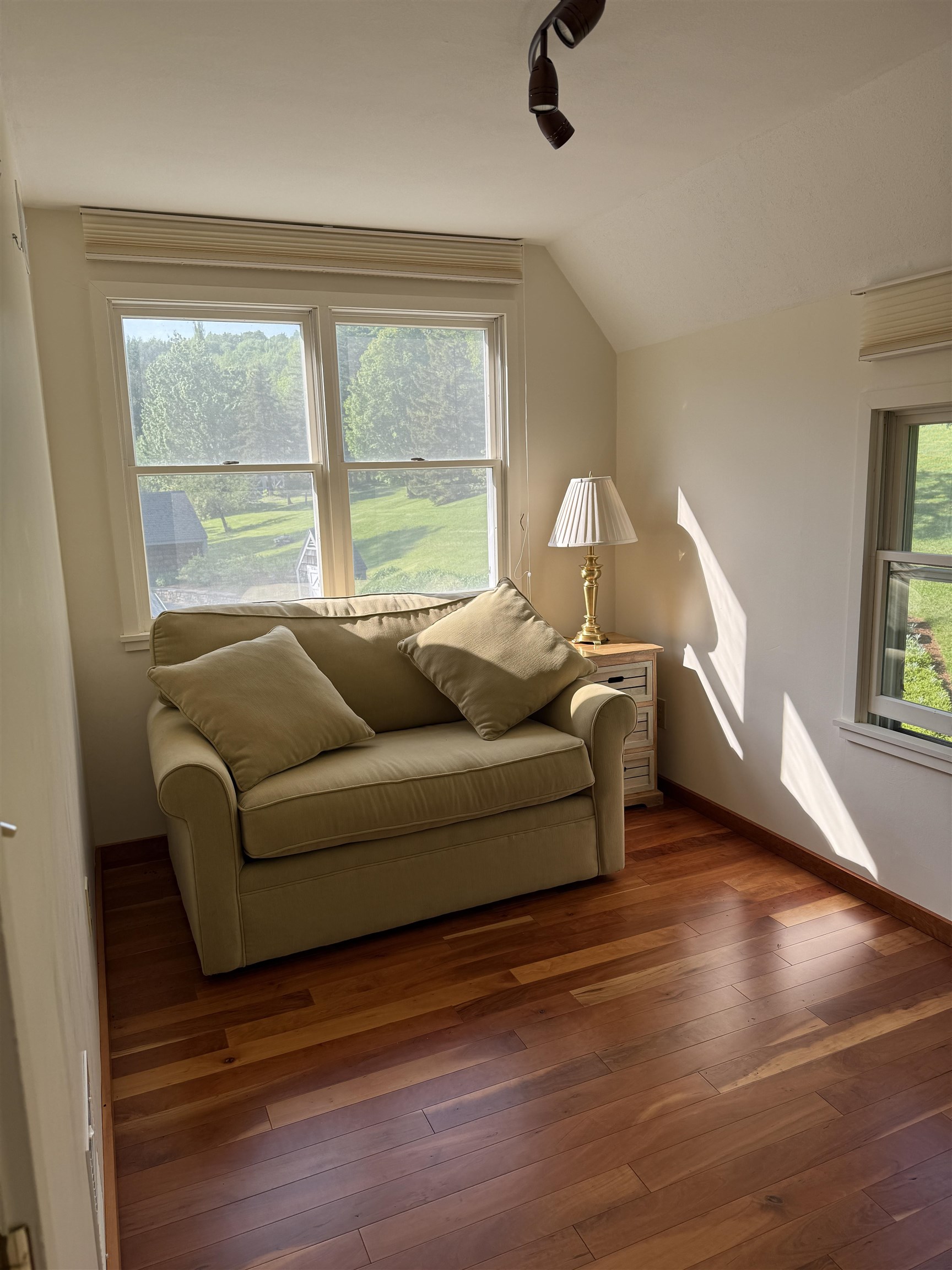 QUIET SITTING ROOM OR BEDROOM #4ON 2ND FLOOR