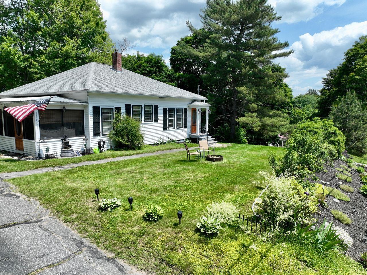 Bradford VT Home for sale $415,000 $359 per sq.ft.