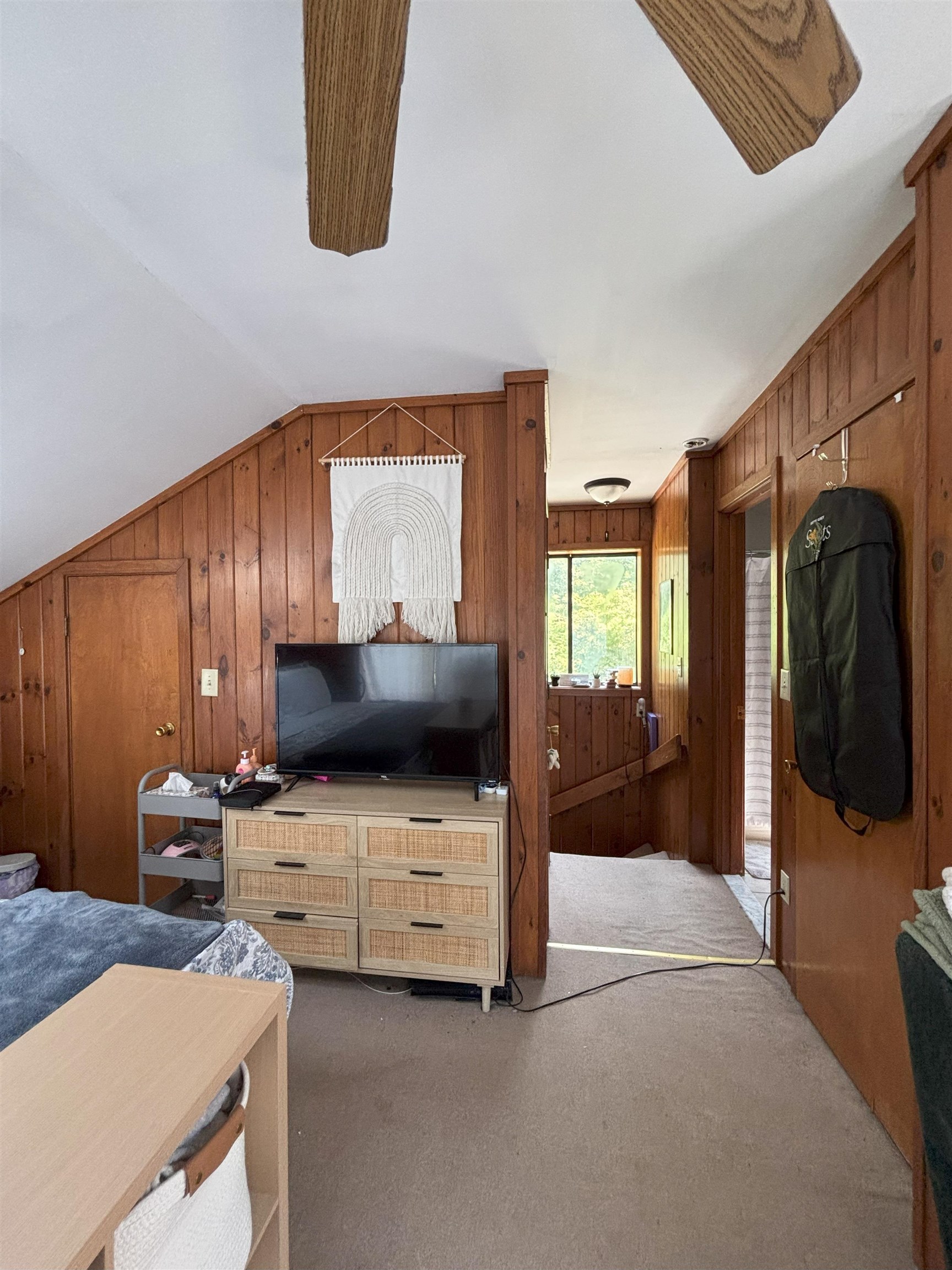 N Apt - Up - Bedroom