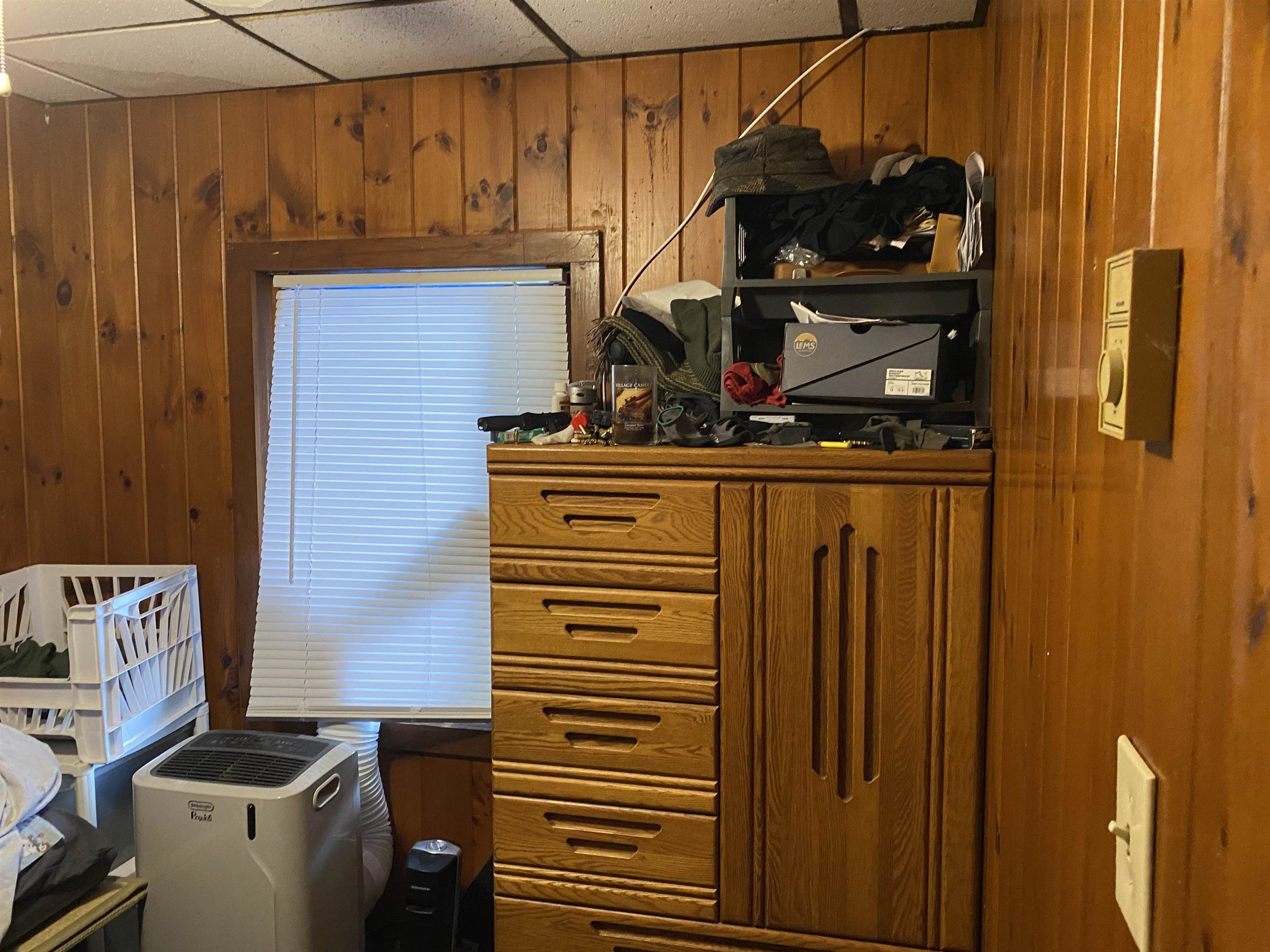 North Efficiency Apt - Bedroom
