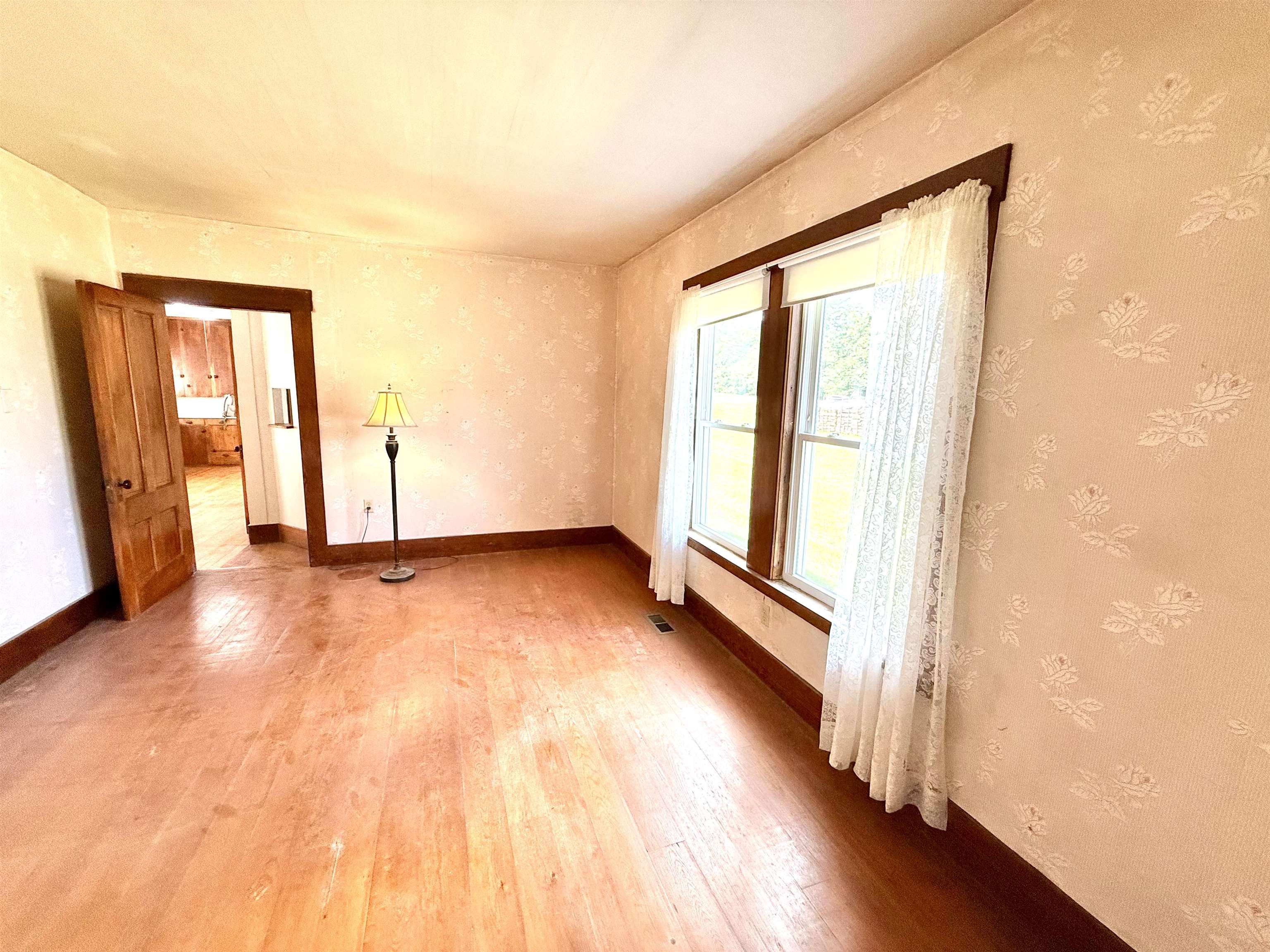 Main Level Bedroom #1