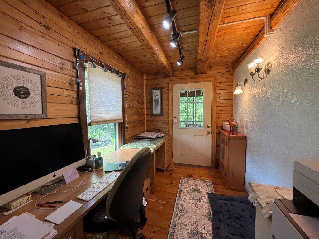 First Floor Office 23526886