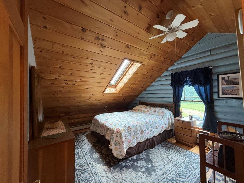 Bedroom #3 23526911