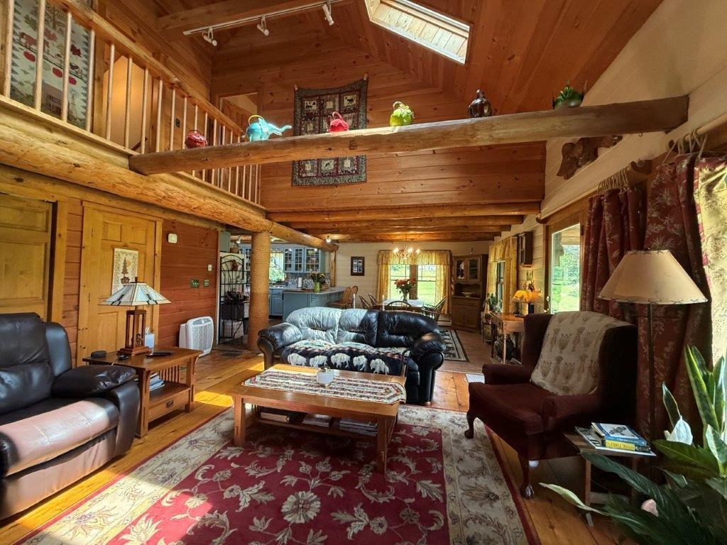 Amazing Natural Light 23526880