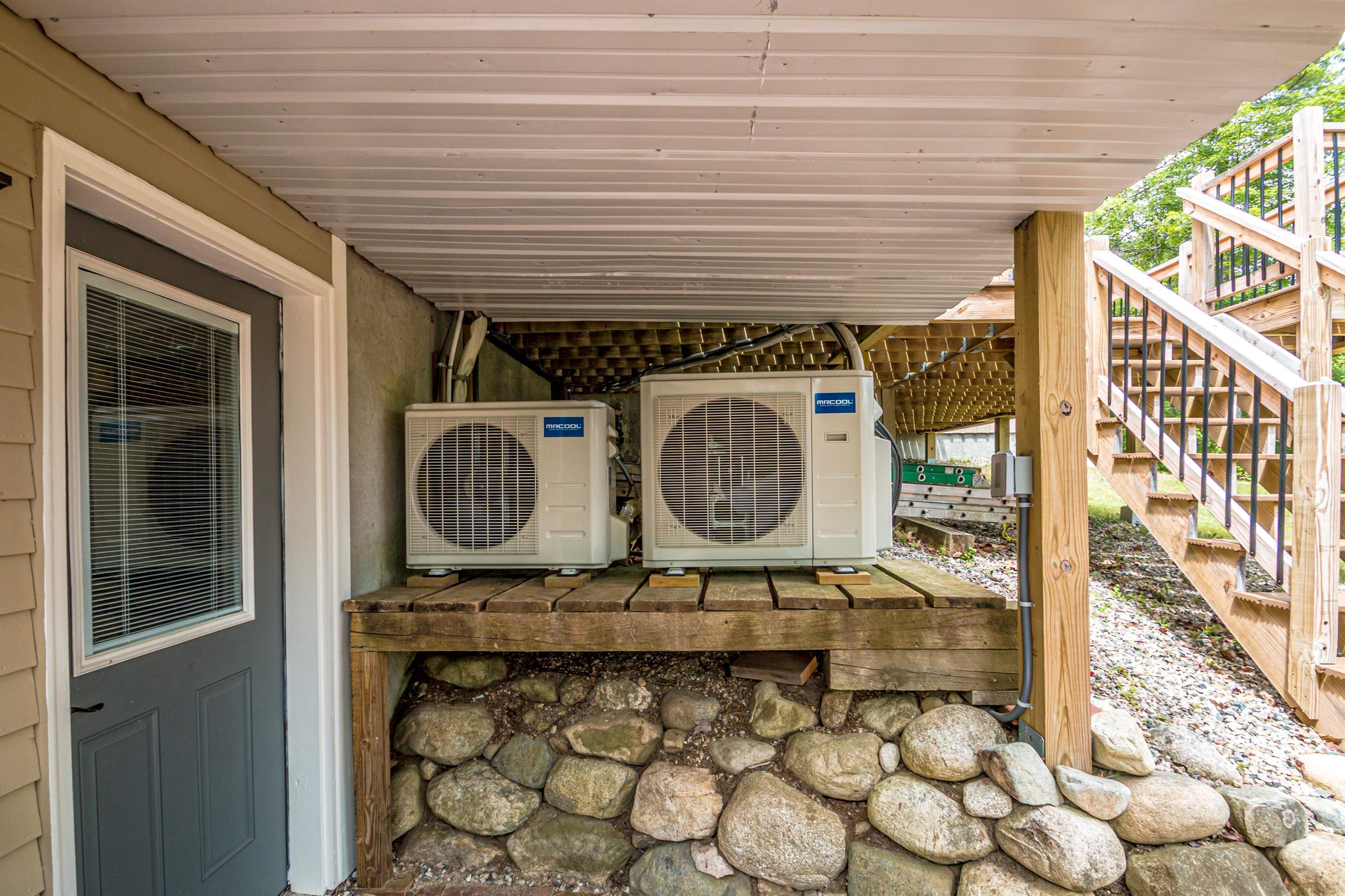 AC Units No water dripping when it rains!