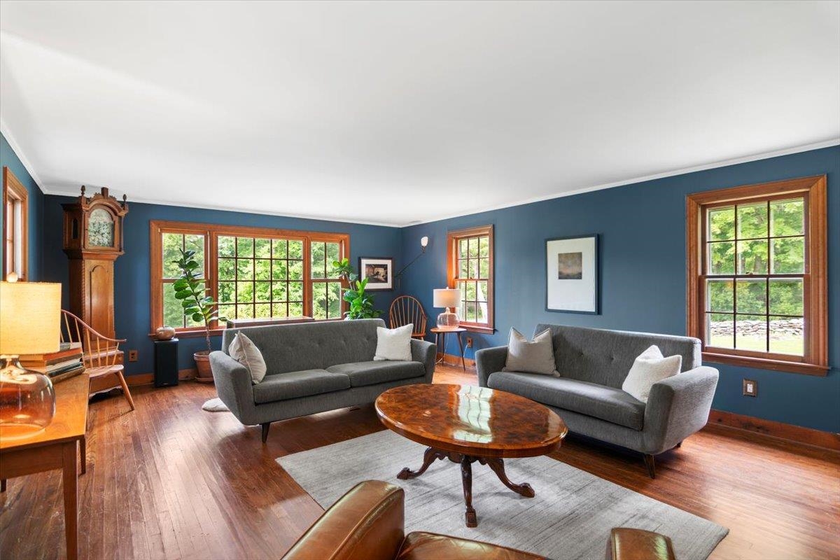 Living room for all your guests...