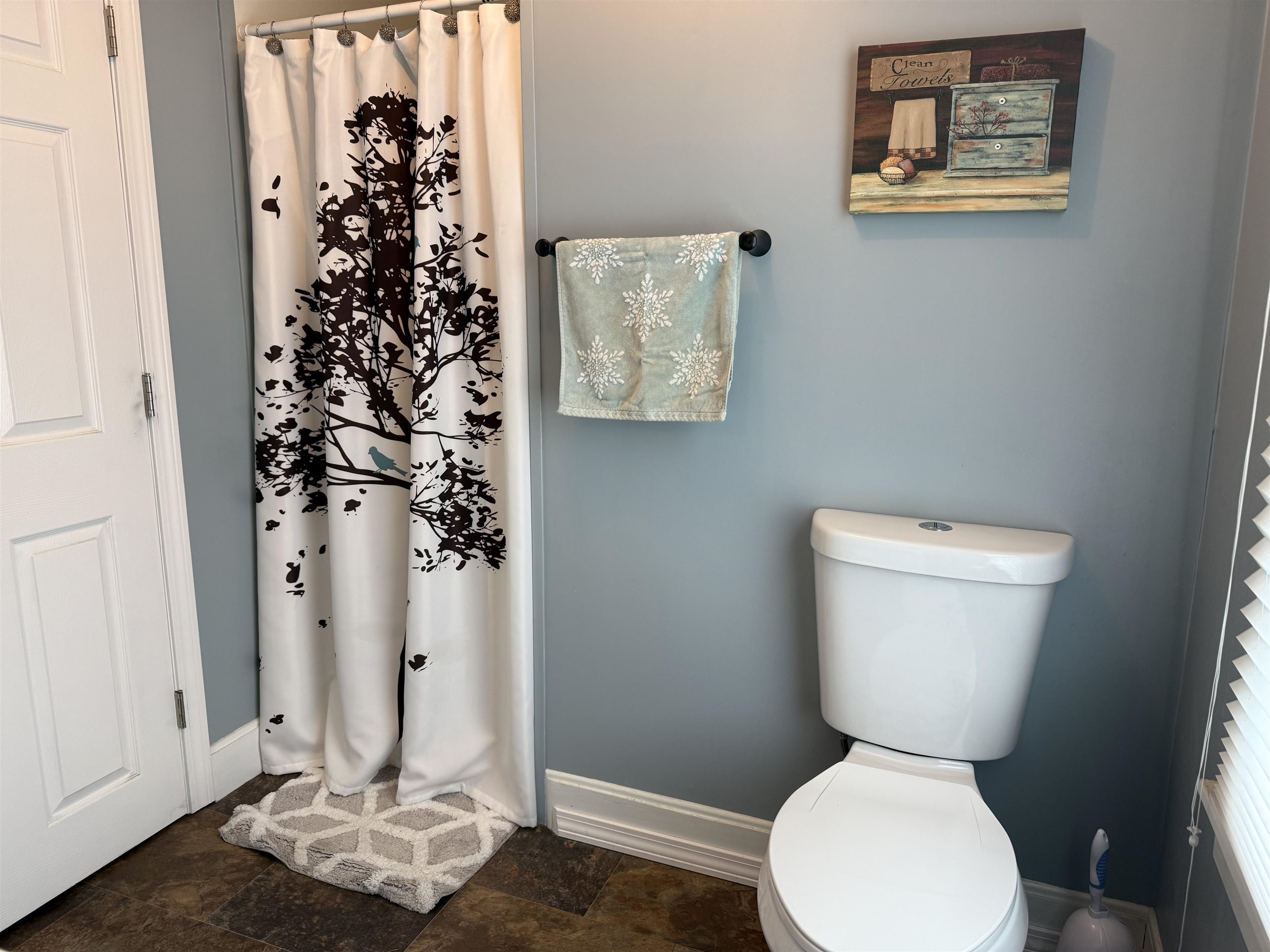 1st Floor bathroom