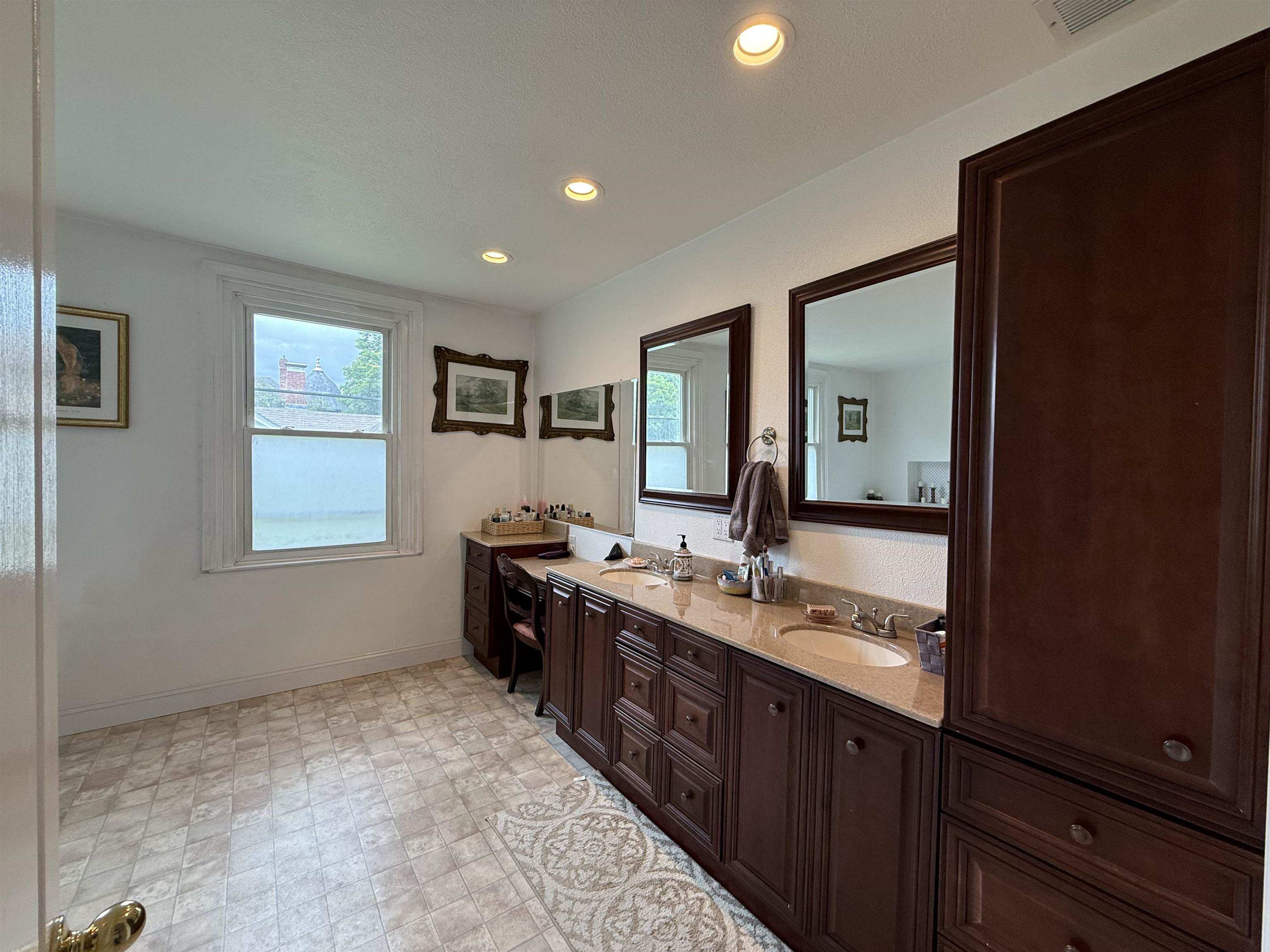 Primary suite bathroom