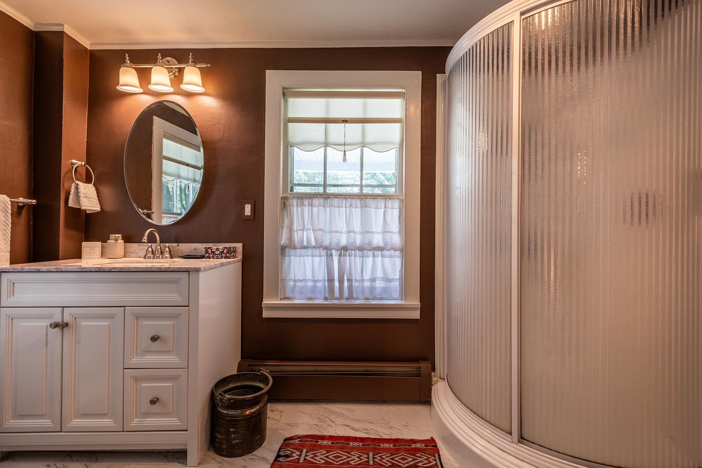 Guest Bath 2nd floor