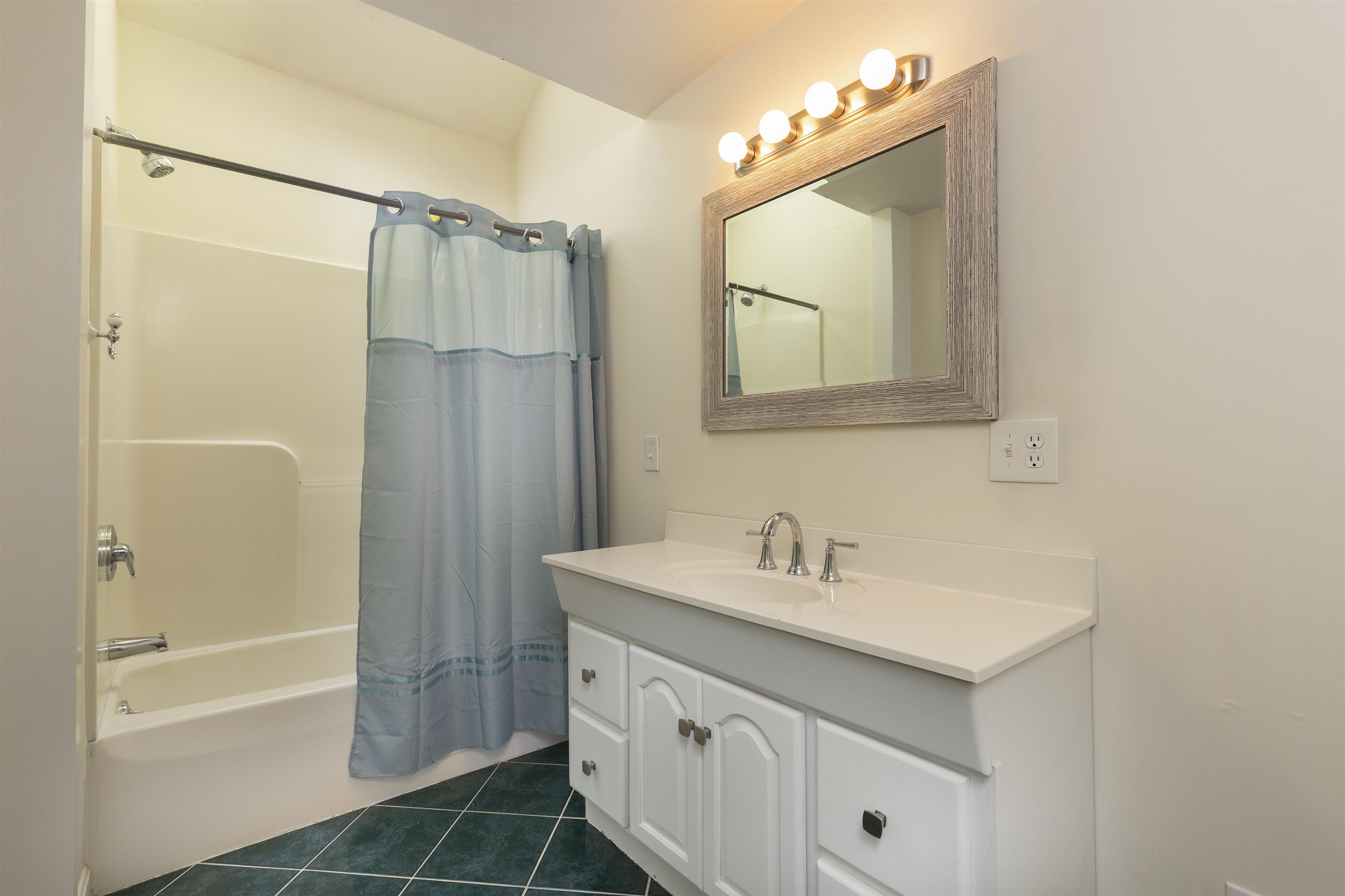 Full Bath on 2nd Level
